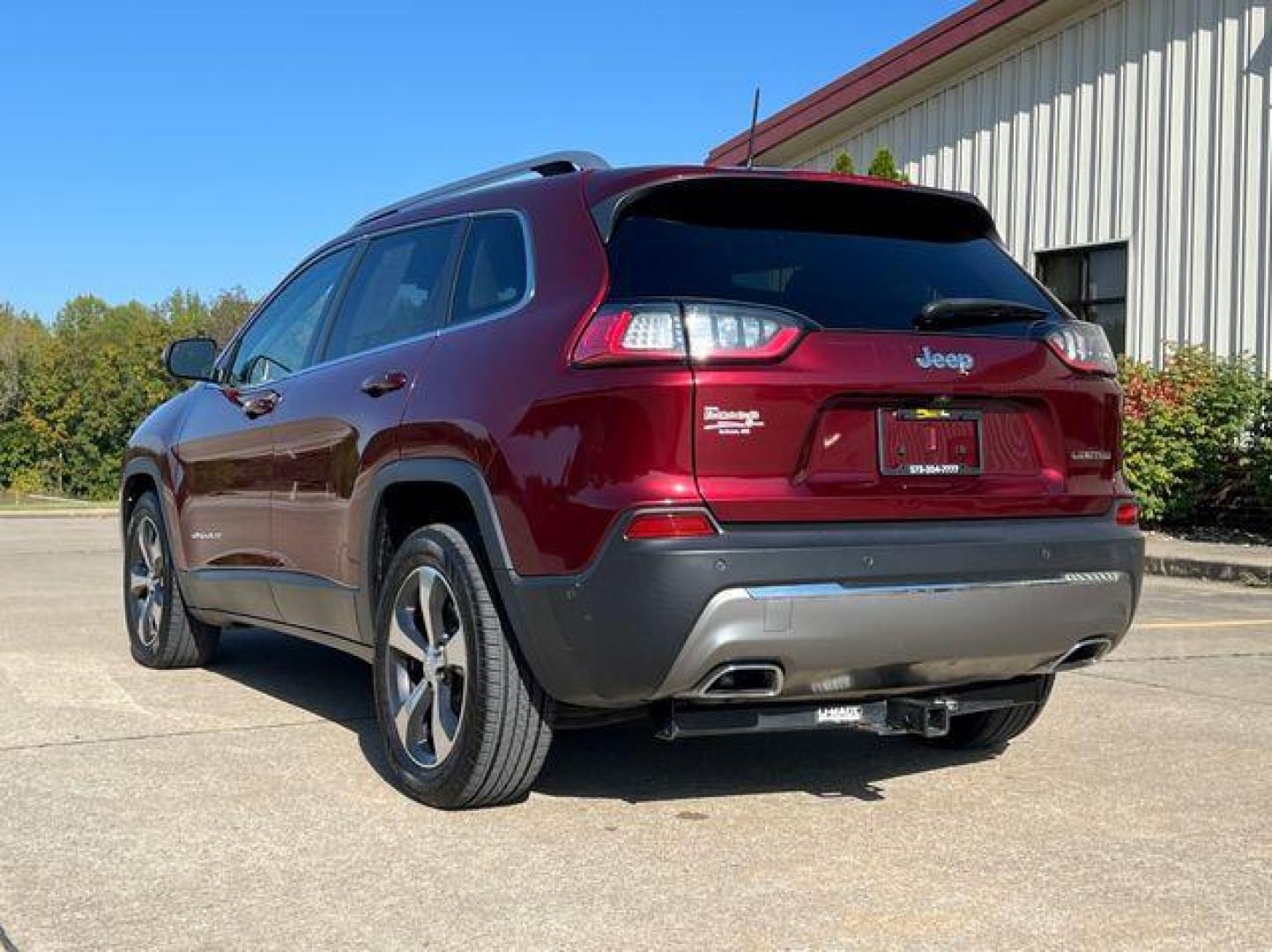 2020 MAROON /Tan Leather JEEP CHEROKEE LIMITED (1C4PJLDX3LD) with an 3.2L V6 engine, Automatic transmission, located at 2990 Old Orchard Rd., Jackson, MO, 63755, 37.354214, -89.612106 - 2020 Jeep Cherokee Limited 1-Owner 119xxx miles Front Wheel Drive 3.2L V6 Automatic Leather Power/Heated/Cooled Seats Heated Steering Wheel Backup Camera Bluetooth Cruise Remote Start Power Windows/Locks/Mirrors We have financing available and we accept trades! Fill out a credit applic - Photo#10