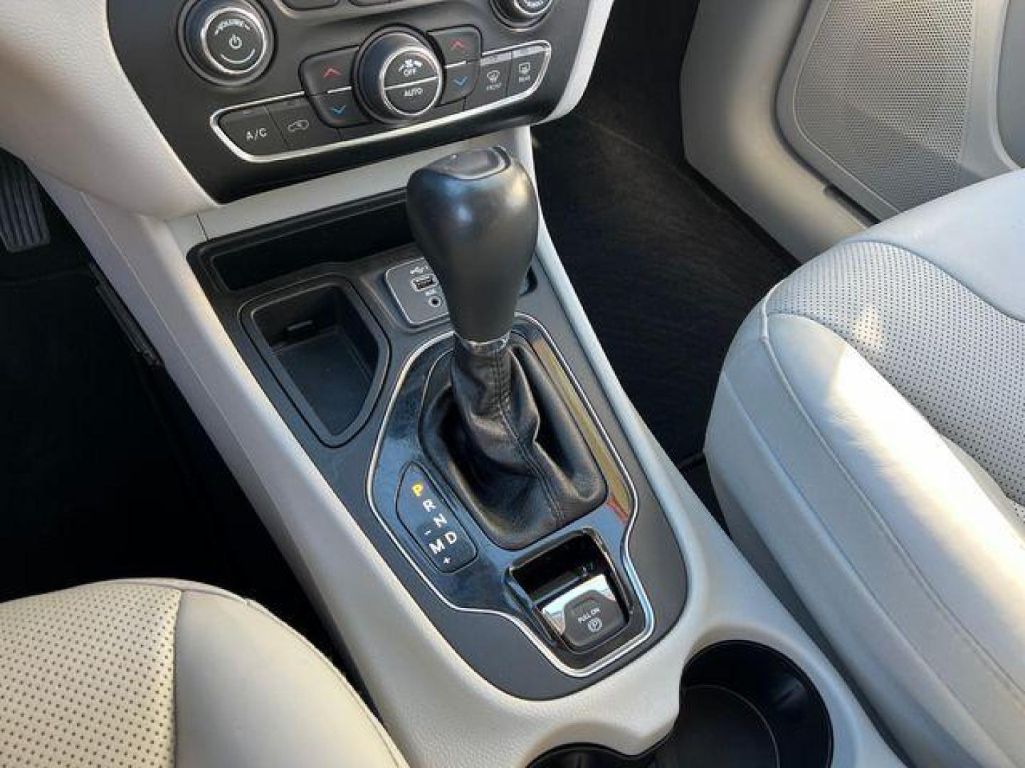 2020 MAROON /Tan Leather JEEP CHEROKEE LIMITED (1C4PJLDX3LD) with an 3.2L V6 engine, Automatic transmission, located at 2990 Old Orchard Rd., Jackson, MO, 63755, 37.354214, -89.612106 - 2020 Jeep Cherokee Limited 1-Owner 119xxx miles Front Wheel Drive 3.2L V6 Automatic Leather Power/Heated/Cooled Seats Heated Steering Wheel Backup Camera Bluetooth Cruise Remote Start Power Windows/Locks/Mirrors We have financing available and we accept trades! Fill out a credit applic - Photo#25