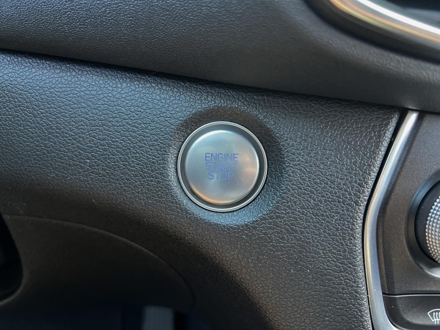 2019 BLUE /Gray Cloth HYUNDAI SANTA FE SEL (5NMS33AD2KH) with an 2.4L 4 Cyl. engine, Automatic transmission, located at 2990 Old Orchard Rd., Jackson, MO, 63755, 37.354214, -89.612106 - 2019 Hyundai Santa Fe SEL 86xxx miles Front Wheel Drive 2.4L 4 Cyl. Automatic Backup Camera Heated Seats Power Driver Seat Bluetooth Cruise Power Windows/Locks/Mirrors We have financing available and we accept trades! Fill out a credit application on our website or come by today! If you - Photo#22