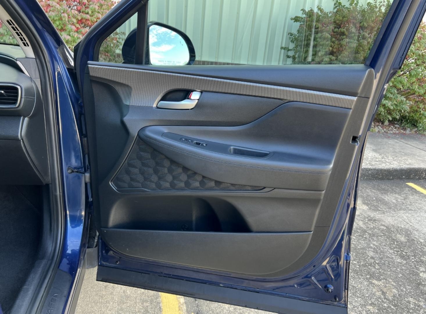 2019 BLUE /Gray Cloth HYUNDAI SANTA FE SEL (5NMS33AD2KH) with an 2.4L 4 Cyl. engine, Automatic transmission, located at 2990 Old Orchard Rd., Jackson, MO, 63755, 37.354214, -89.612106 - 2019 Hyundai Santa Fe SEL 86xxx miles Front Wheel Drive 2.4L 4 Cyl. Automatic Backup Camera Heated Seats Power Driver Seat Bluetooth Cruise Power Windows/Locks/Mirrors We have financing available and we accept trades! Fill out a credit application on our website or come by today! If you - Photo#14
