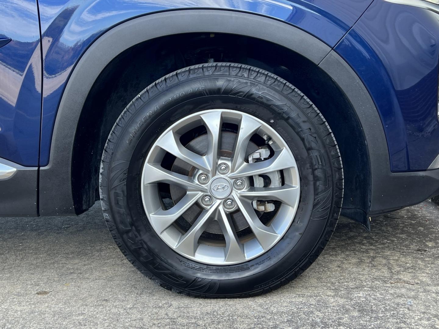 2019 BLUE /Gray Cloth HYUNDAI SANTA FE SEL (5NMS33AD2KH) with an 2.4L 4 Cyl. engine, Automatic transmission, located at 2990 Old Orchard Rd., Jackson, MO, 63755, 37.354214, -89.612106 - 2019 Hyundai Santa Fe SEL 86xxx miles Front Wheel Drive 2.4L 4 Cyl. Automatic Backup Camera Heated Seats Power Driver Seat Bluetooth Cruise Power Windows/Locks/Mirrors We have financing available and we accept trades! Fill out a credit application on our website or come by today! If you - Photo#37