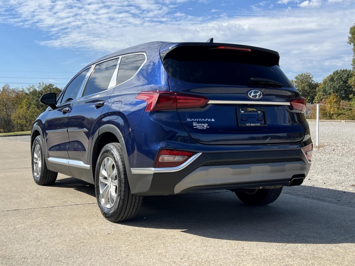 2019 BLUE /Gray Cloth HYUNDAI SANTA FE SEL (5NMS33AD2KH) with an 2.4L 4 Cyl. engine, Automatic transmission, located at 2990 Old Orchard Rd., Jackson, MO, 63755, 37.354214, -89.612106 - 2019 Hyundai Santa Fe SEL 86xxx miles Front Wheel Drive 2.4L 4 Cyl. Automatic Backup Camera Heated Seats Power Driver Seat Bluetooth Cruise Power Windows/Locks/Mirrors We have financing available and we accept trades! Fill out a credit application on our website or come by today! If you - Photo#9