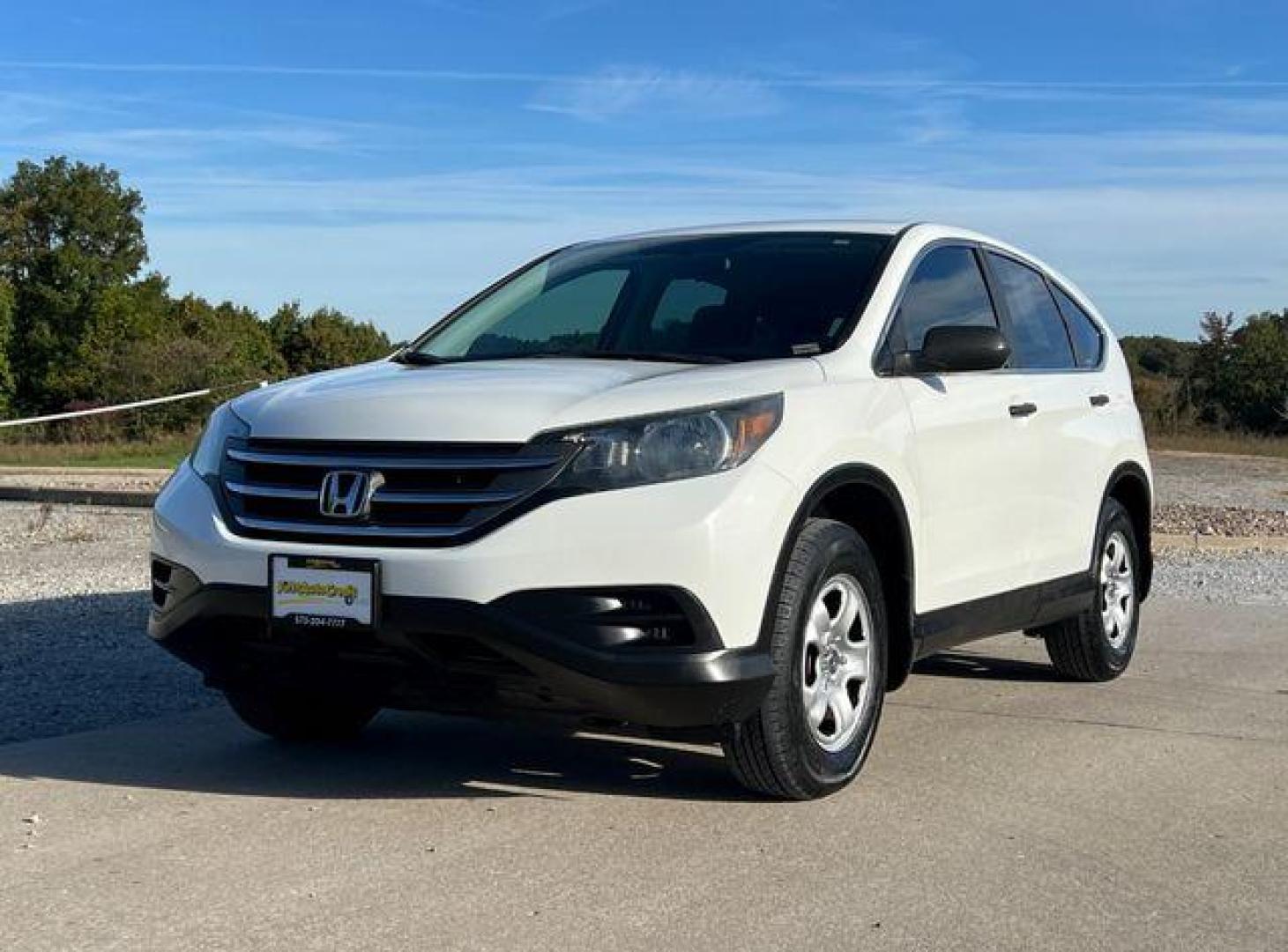 2012 WHITE /Gray HONDA CR-V LX (5J6RM3H33CL) with an 2.4L engine, Automatic transmission, located at 2990 Old Orchard Rd., Jackson, MO, 63755, 37.354214, -89.612106 - Photo#3