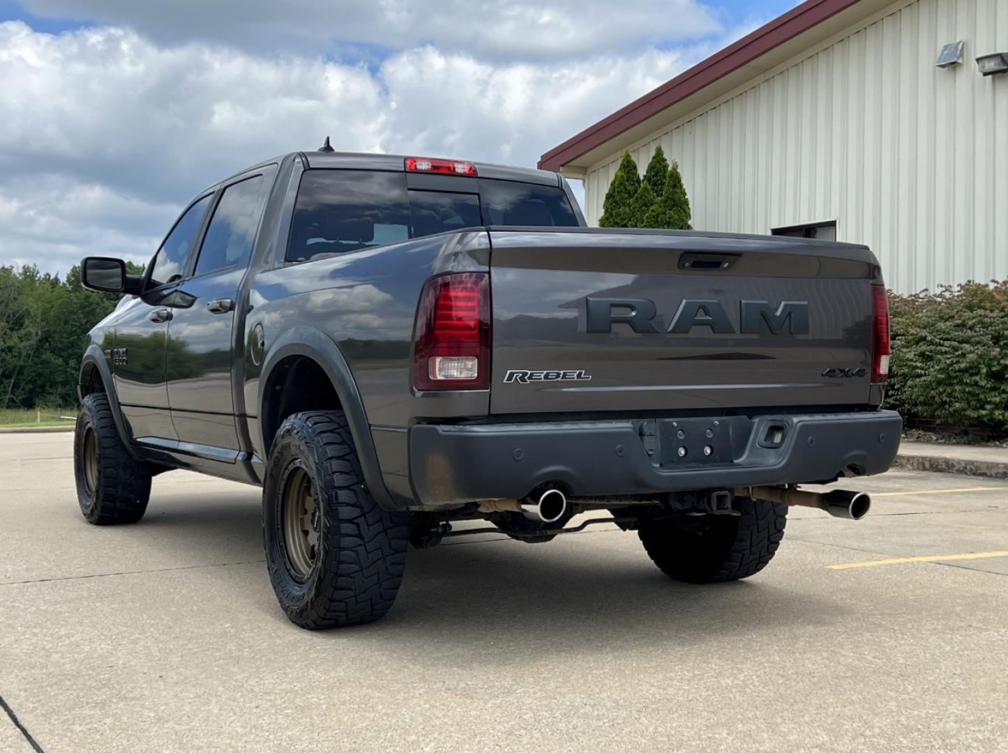 2015 GRAY /Black/Red Ram 1500 Rebel (1C6RR7YTXFS) with an HEMI 5.7L V8 engine, Automatic transmission, located at 506 S. Kingshighway, Cape Girardeau, MO, 63703, (573) 235-5000, 37.294991, -89.553635 - 2015 Ram 1500 Rebel 147xxx miles 4x4 5.7L V8 HEMI Automatic Backup Camera Power Driver Seat Heated Seats Heated Steering Wheel Bluetooth Remote Start Cruise Power Windows/Locks/Mirrors We have financing available and we accept trades! Fill out a credit application on our website or come - Photo#11
