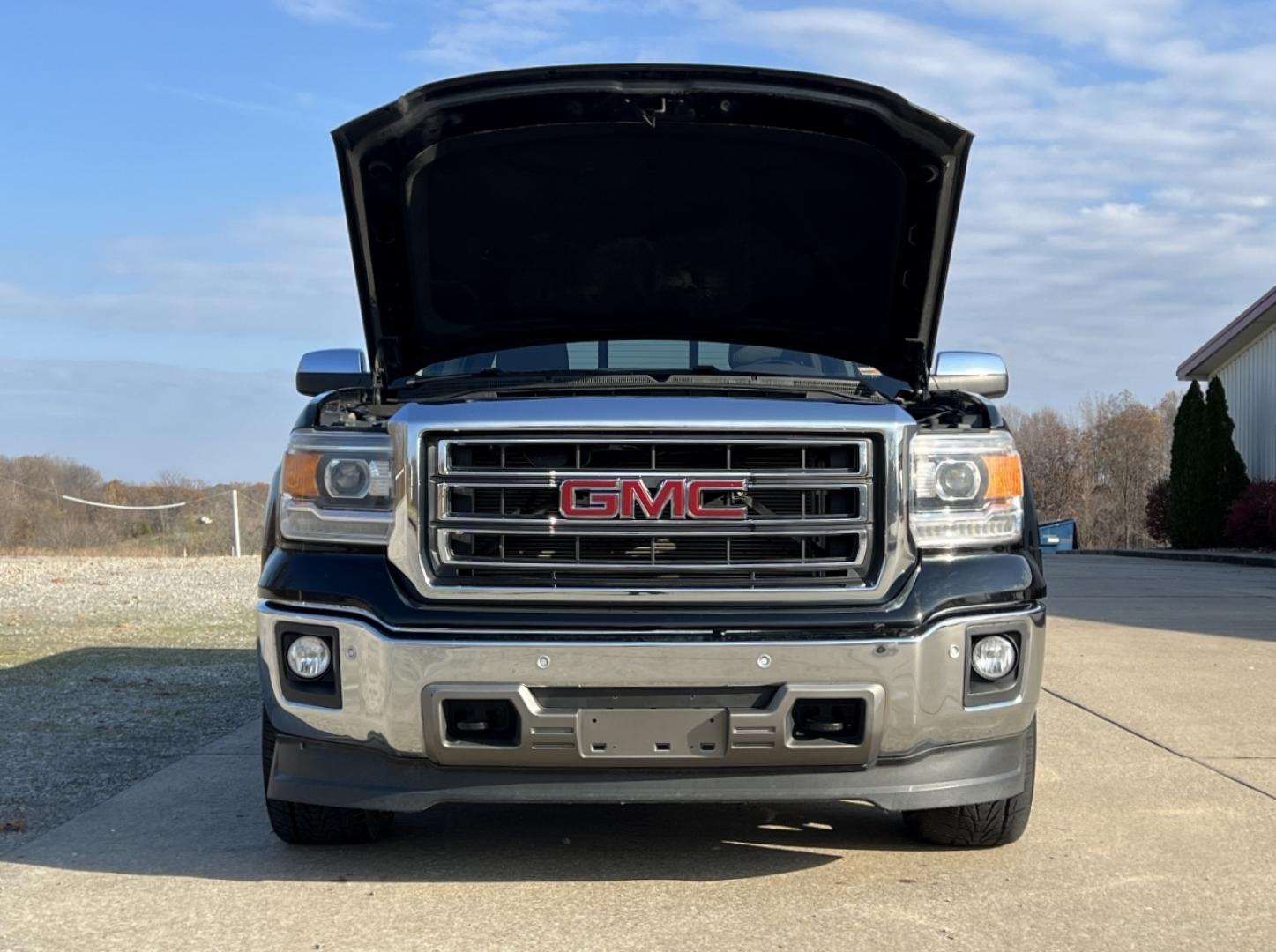 2015 BLACK /Tan Leather GMC SIERRA 1500 SLT (3GTU2VECXFG) with an 5.3L V8 engine, Automatic transmission, located at 2990 Old Orchard Rd., Jackson, MO, 63755, 37.354214, -89.612106 - 2015 GMC Sierra 1500 SLT 130xxx miles 4x4 5.3L V8 Automatic Leather Navigation Backup Camera Power/Heated/Cooled Seats Bluetooth 20" Wheels Cruise Power Windows/Locks/Mirrors We have financing available and we accept trades! Fill out a credit application on our website or come by today! - Photo#30