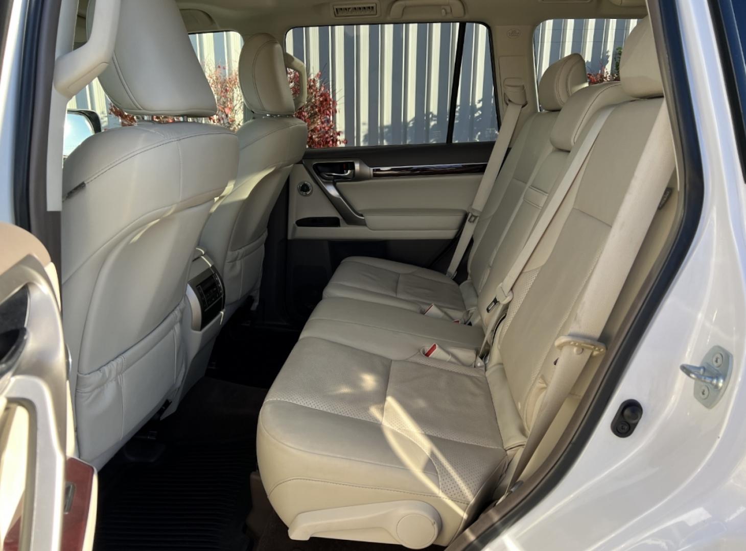 2014 WHITE /Tan Leather LEXUS GX 460 PREMIUM (JTJJM7FX7E5) with an 4.6L V6 engine, Automatic transmission, located at 2990 Old Orchard Rd., Jackson, MO, 63755, 37.354214, -89.612106 - 2014 Lexus GX 460 Premium Local 1-Owner 231xxx miles All Wheel Drive 4.6L V8 Automatic Leather 3rd Row Navigation Backup Camera Power/Heated/Cooled Seats Heated Rear Seats Heated Steering Wheel Sunroof Bluetooth Cruise Power Windows/Locks/Mirrors We have financing available and we a - Photo#20
