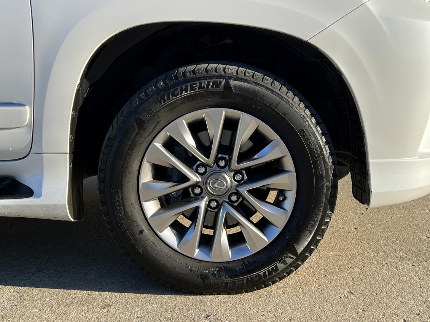 2014 WHITE /Tan Leather LEXUS GX 460 PREMIUM (JTJJM7FX7E5) with an 4.6L V6 engine, Automatic transmission, located at 2990 Old Orchard Rd., Jackson, MO, 63755, 37.354214, -89.612106 - 2014 Lexus GX 460 Premium Local 1-Owner 231xxx miles All Wheel Drive 4.6L V8 Automatic Leather 3rd Row Navigation Backup Camera Power/Heated/Cooled Seats Heated Rear Seats Heated Steering Wheel Sunroof Bluetooth Cruise Power Windows/Locks/Mirrors We have financing available and we a - Photo#46