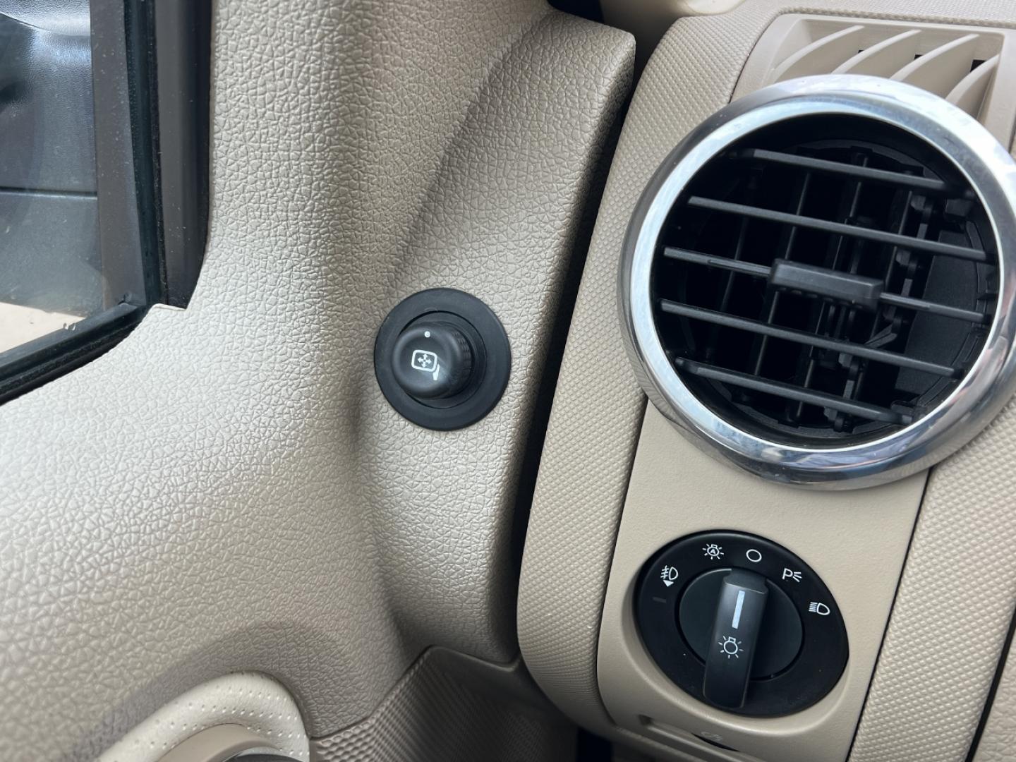 2010 WHITE /Tan Leather FORD EXPLORER LIMITED (1FMEU7F82AU) with an 4.6L V8 engine, Automatic transmission, located at 2990 Old Orchard Rd., Jackson, MO, 63755, 37.354214, -89.612106 - 2020 Ford Explorer Limited 233xxx miles 4 Wheel Drive 4.6L V6 Automatic Leather 3rd Row Navigation Power/Heated Seats Sunroof Cruise Power Windows/Locks/Mirrors We have financing available and we accept trades! Fill out a credit application on our website or come by today! If you have a - Photo#28