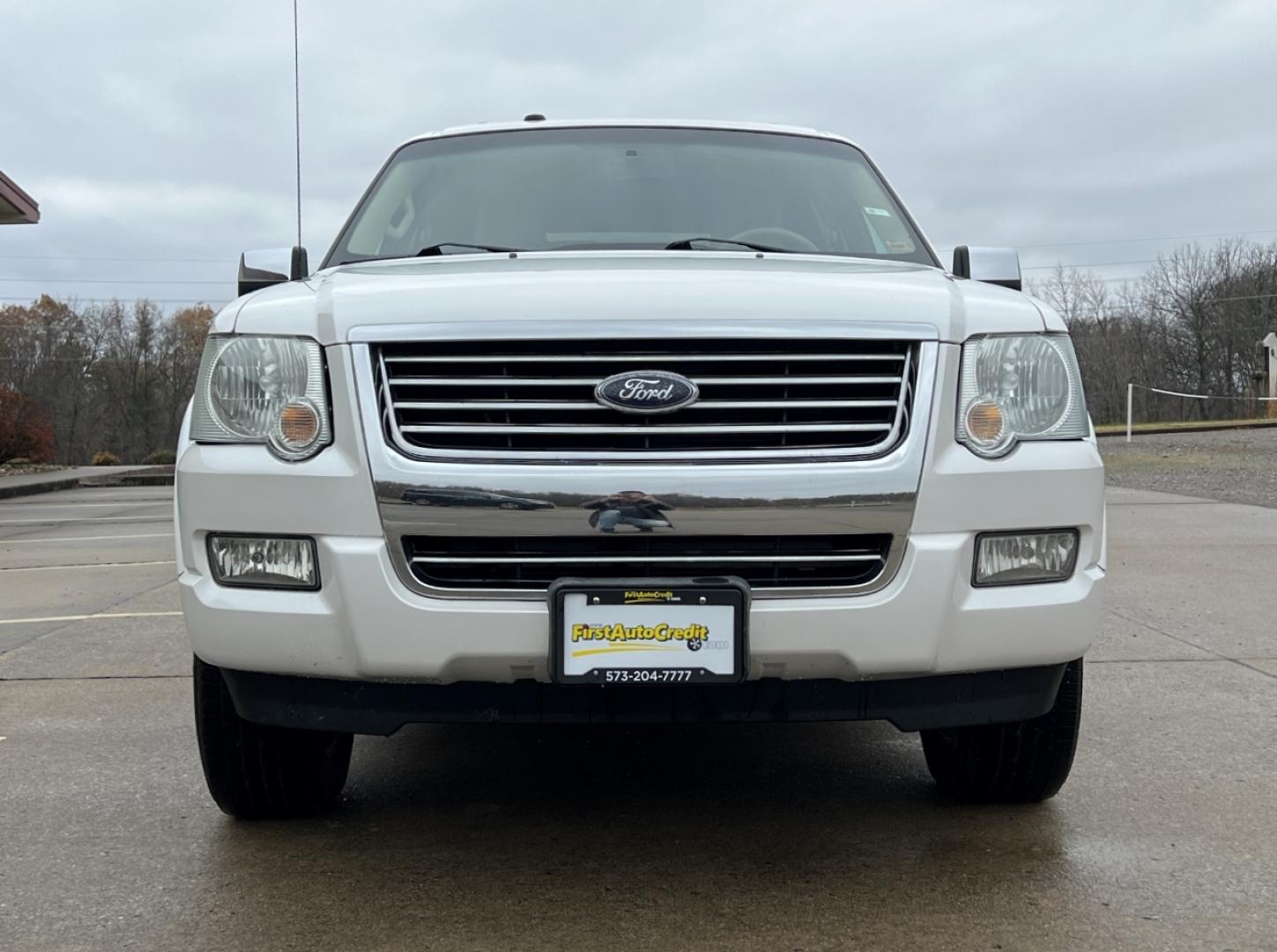 2010 WHITE /Tan Leather FORD EXPLORER LIMITED (1FMEU7F82AU) with an 4.6L V8 engine, Automatic transmission, located at 2990 Old Orchard Rd., Jackson, MO, 63755, 37.354214, -89.612106 - 2020 Ford Explorer Limited 233xxx miles 4 Wheel Drive 4.6L V6 Automatic Leather 3rd Row Navigation Power/Heated Seats Sunroof Cruise Power Windows/Locks/Mirrors We have financing available and we accept trades! Fill out a credit application on our website or come by today! If you have a - Photo#12