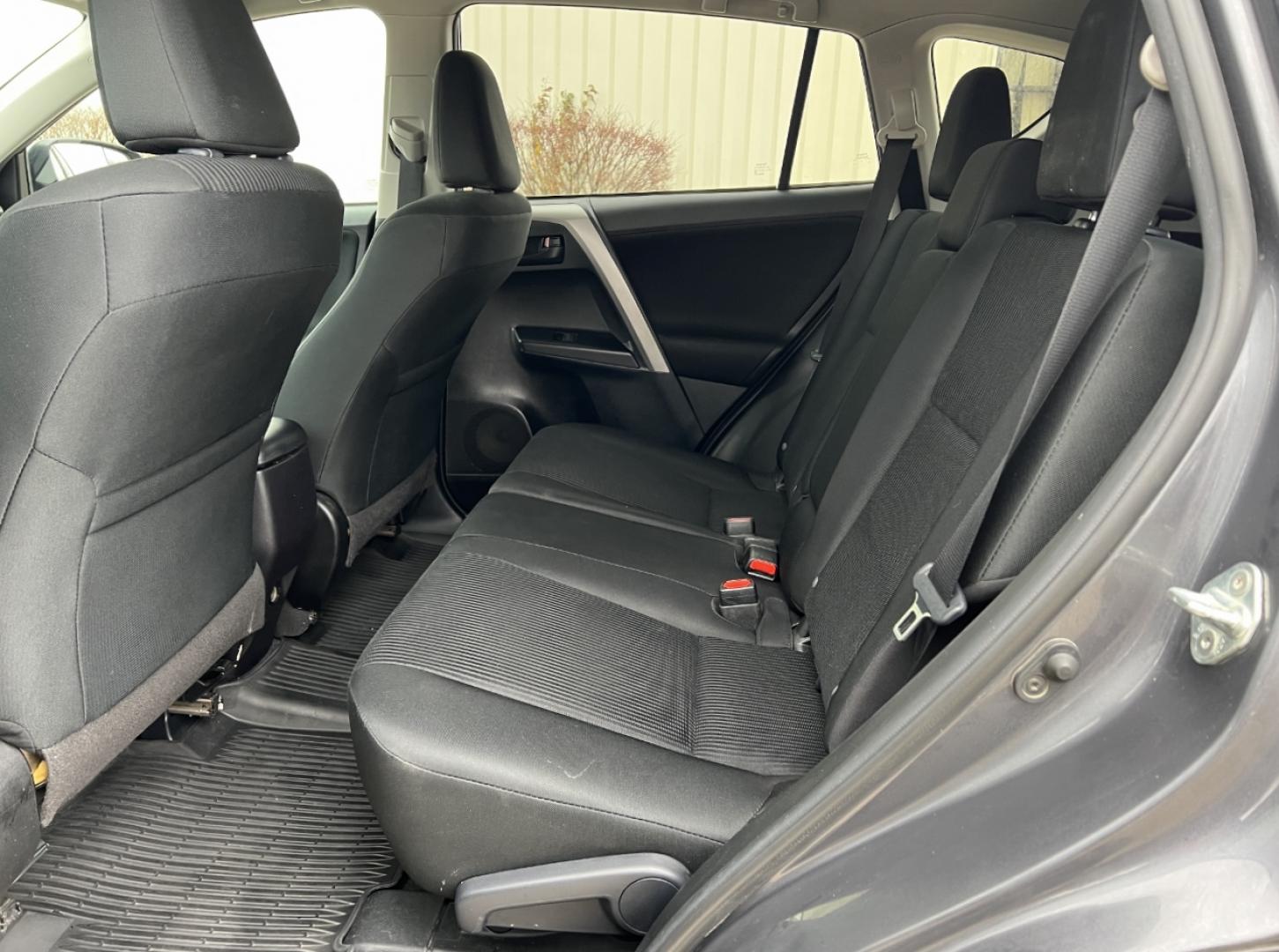 2018 GRAY /Black Cloth TOYOTA RAV4 LE (2T3ZFREV0JW) with an 2.5L engine, Automatic transmission, located at 506 S. Kingshighway, Cape Girardeau, MO, 63703, 37.294994, -89.556206 - Photo#14
