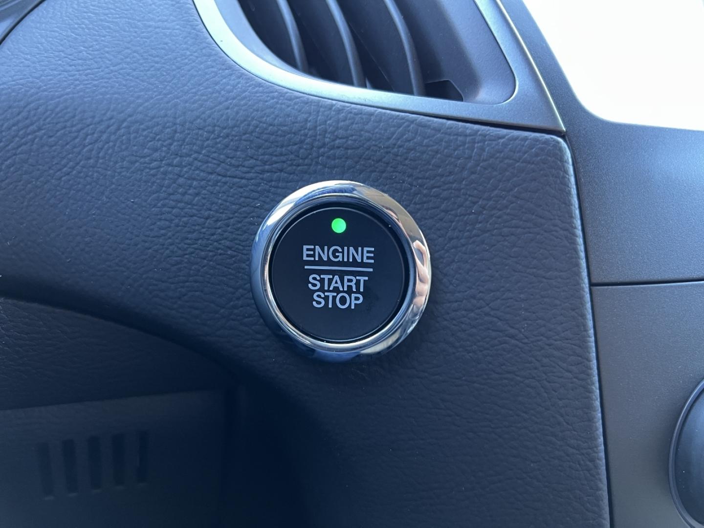 2020 WHITE FORD EDGE SE (2FMPK3G98LB) with an 2.0L 4 Cyl. engine, Automatic transmission, located at 2990 Old Orchard Rd., Jackson, MO, 63755, 37.354214, -89.612106 - We have financing available and we accept trades! Fill out a credit application on our website or come by today! If you have any questions, give us a call at (573) 204-7777 or visit our website at firstautocredit.com. - Photo#21