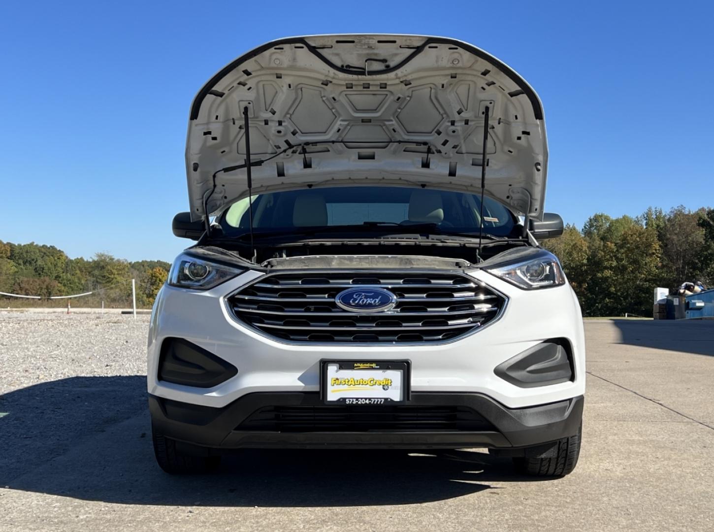 2020 WHITE FORD EDGE SE (2FMPK3G98LB) with an 2.0L 4 Cyl. engine, Automatic transmission, located at 2990 Old Orchard Rd., Jackson, MO, 63755, 37.354214, -89.612106 - We have financing available and we accept trades! Fill out a credit application on our website or come by today! If you have any questions, give us a call at (573) 204-7777 or visit our website at firstautocredit.com. - Photo#30