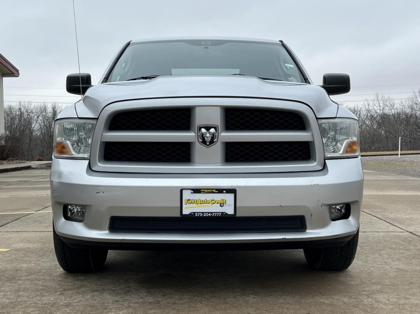 2012 SILVER /Black Cloth DODGE RAM 1500 EXPRESS (1C6RD6KT7CS) with an 5.7L V8 engine, Automatic transmission, located at 2990 Old Orchard Rd., Jackson, MO, 63755, 37.354214, -89.612106 - 2012 Ram 1500 Express 1-Owner 104xxx miles Rear Wheel Drive 5.7L V8 HEMI Automatic Cruise Power Windows/Locks/Mirrors We have financing available and we accept trades! Fill out a credit application on our website or come by today! If you have any questions, give us a call at (573) 204-7777 - Photo#8