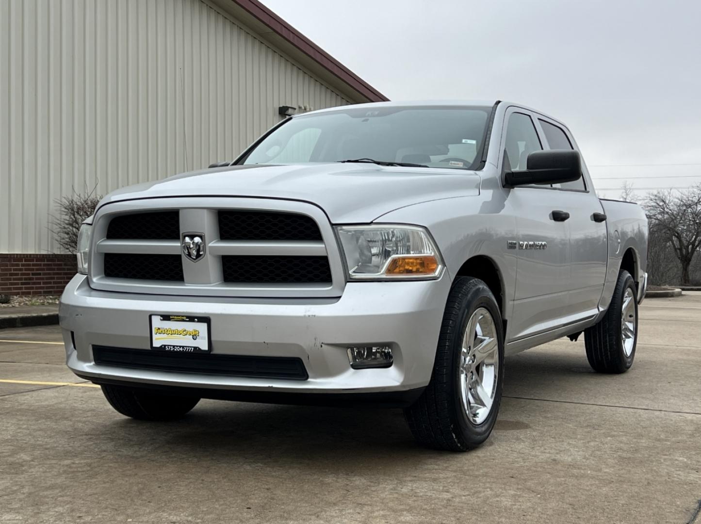 2012 SILVER /Black Cloth DODGE RAM 1500 EXPRESS (1C6RD6KT7CS) with an 5.7L V8 engine, Automatic transmission, located at 2990 Old Orchard Rd., Jackson, MO, 63755, 37.354214, -89.612106 - 2012 Ram 1500 Express 1-Owner 104xxx miles Rear Wheel Drive 5.7L V8 HEMI Automatic Cruise Power Windows/Locks/Mirrors We have financing available and we accept trades! Fill out a credit application on our website or come by today! If you have any questions, give us a call at (573) 204-7777 - Photo#2