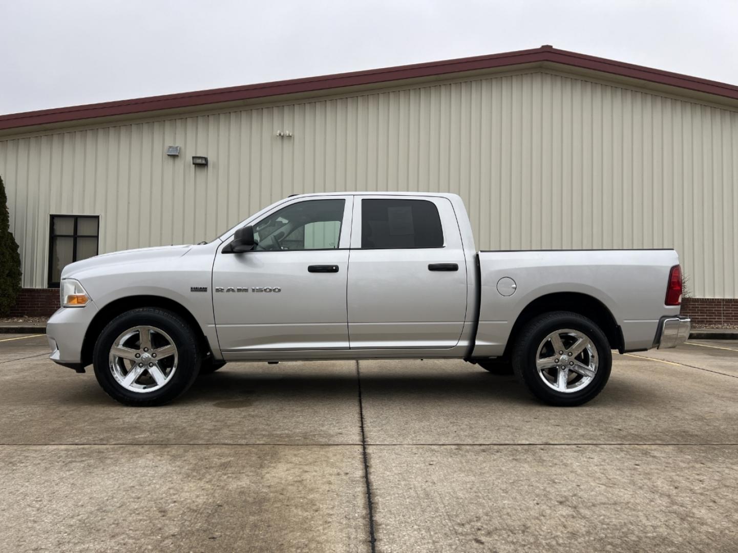 2012 SILVER /Black Cloth DODGE RAM 1500 EXPRESS (1C6RD6KT7CS) with an 5.7L V8 engine, Automatic transmission, located at 2990 Old Orchard Rd., Jackson, MO, 63755, 37.354214, -89.612106 - 2012 Ram 1500 Express 1-Owner 104xxx miles Rear Wheel Drive 5.7L V8 HEMI Automatic Cruise Power Windows/Locks/Mirrors We have financing available and we accept trades! Fill out a credit application on our website or come by today! If you have any questions, give us a call at (573) 204-7777 - Photo#3