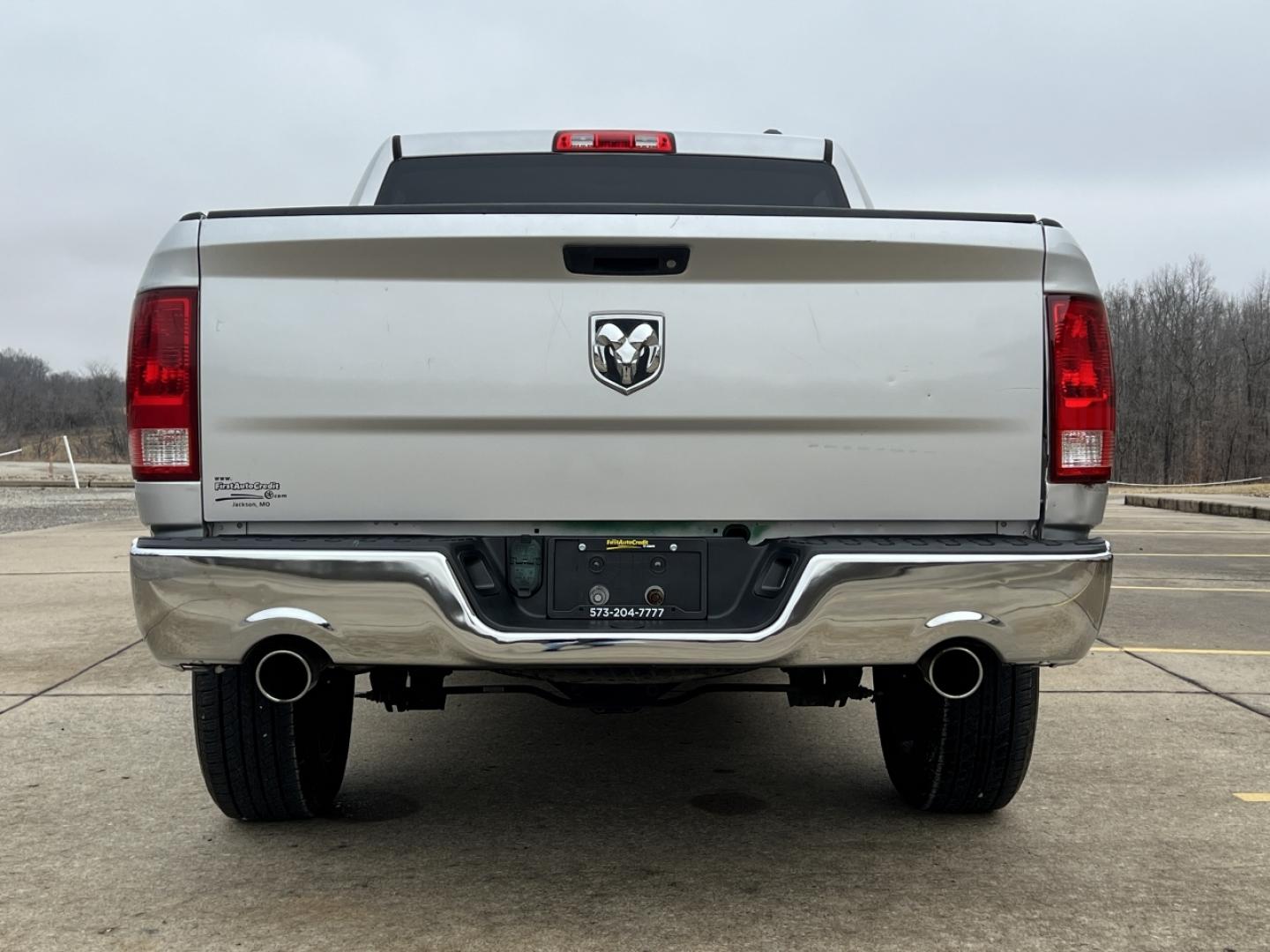 2012 SILVER /Black Cloth DODGE RAM 1500 EXPRESS (1C6RD6KT7CS) with an 5.7L V8 engine, Automatic transmission, located at 2990 Old Orchard Rd., Jackson, MO, 63755, 37.354214, -89.612106 - 2012 Ram 1500 Express 1-Owner 104xxx miles Rear Wheel Drive 5.7L V8 HEMI Automatic Cruise Power Windows/Locks/Mirrors We have financing available and we accept trades! Fill out a credit application on our website or come by today! If you have any questions, give us a call at (573) 204-7777 - Photo#7