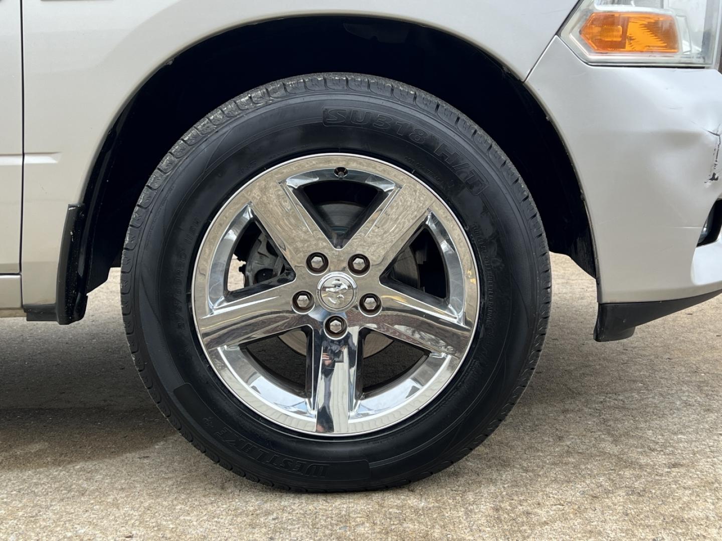 2012 SILVER /Black Cloth DODGE RAM 1500 EXPRESS (1C6RD6KT7CS) with an 5.7L V8 engine, Automatic transmission, located at 2990 Old Orchard Rd., Jackson, MO, 63755, 37.354214, -89.612106 - 2012 Ram 1500 Express 1-Owner 104xxx miles Rear Wheel Drive 5.7L V8 HEMI Automatic Cruise Power Windows/Locks/Mirrors We have financing available and we accept trades! Fill out a credit application on our website or come by today! If you have any questions, give us a call at (573) 204-7777 - Photo#30