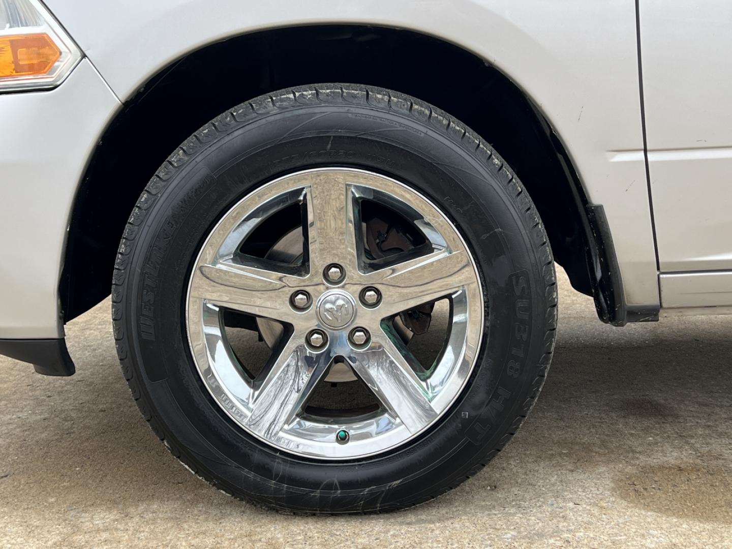 2012 SILVER /Black Cloth DODGE RAM 1500 EXPRESS (1C6RD6KT7CS) with an 5.7L V8 engine, Automatic transmission, located at 2990 Old Orchard Rd., Jackson, MO, 63755, 37.354214, -89.612106 - 2012 Ram 1500 Express 1-Owner 104xxx miles Rear Wheel Drive 5.7L V8 HEMI Automatic Cruise Power Windows/Locks/Mirrors We have financing available and we accept trades! Fill out a credit application on our website or come by today! If you have any questions, give us a call at (573) 204-7777 - Photo#26