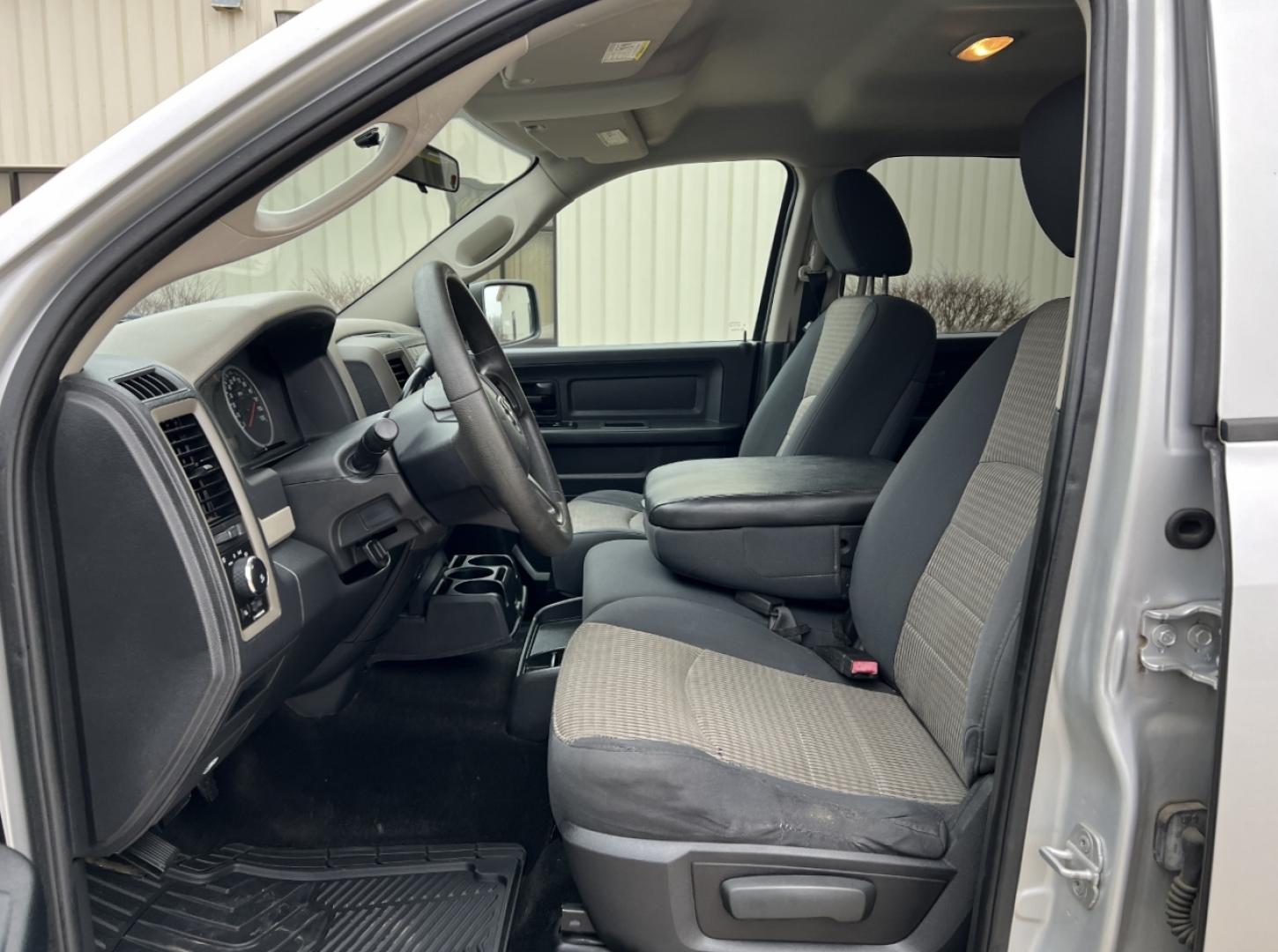 2012 SILVER /Black Cloth DODGE RAM 1500 EXPRESS (1C6RD6KT7CS) with an 5.7L V8 engine, Automatic transmission, located at 2990 Old Orchard Rd., Jackson, MO, 63755, 37.354214, -89.612106 - 2012 Ram 1500 Express 1-Owner 104xxx miles Rear Wheel Drive 5.7L V8 HEMI Automatic Cruise Power Windows/Locks/Mirrors We have financing available and we accept trades! Fill out a credit application on our website or come by today! If you have any questions, give us a call at (573) 204-7777 - Photo#10