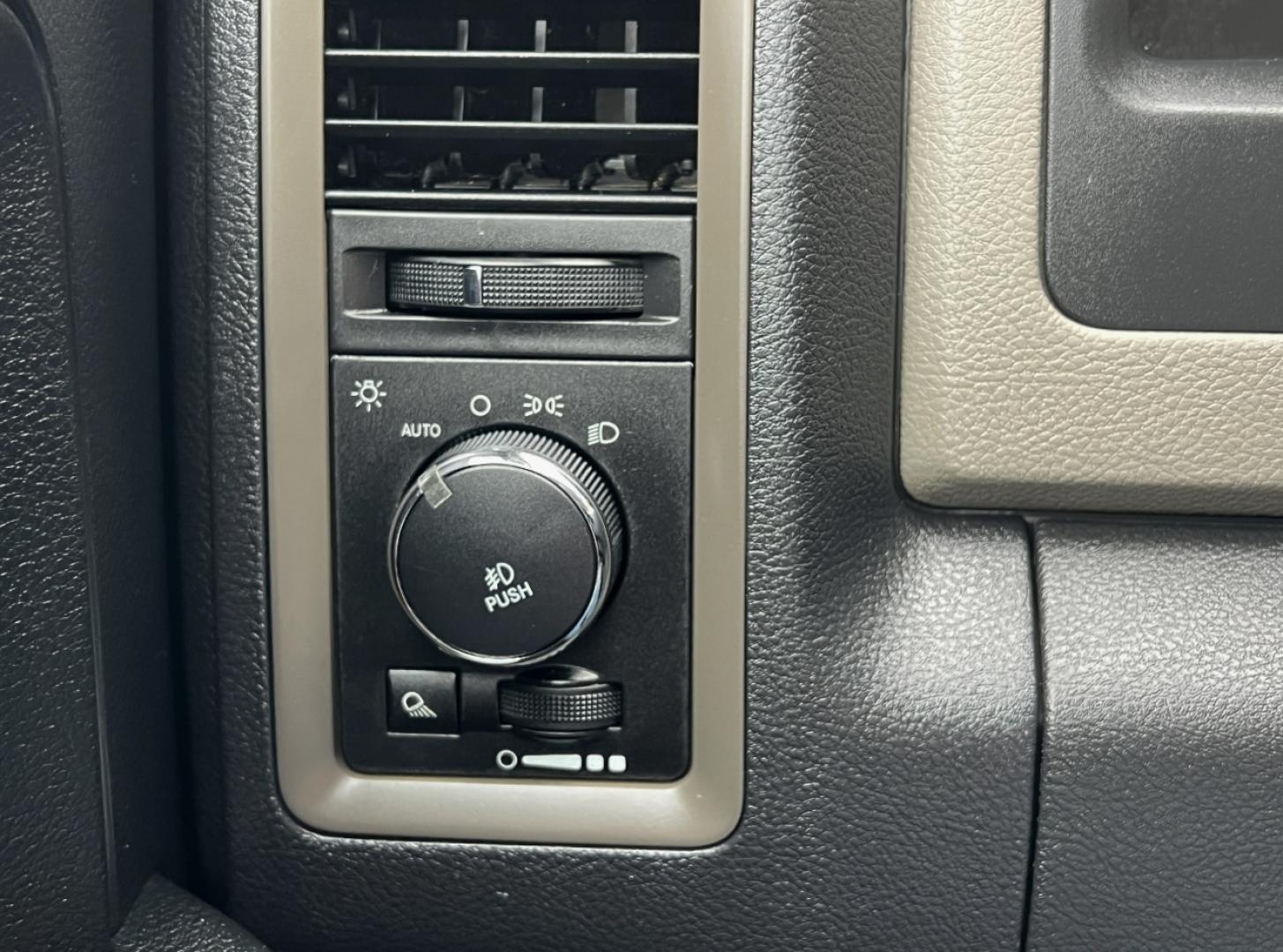 2012 SILVER /Black Cloth DODGE RAM 1500 EXPRESS (1C6RD6KT7CS) with an 5.7L V8 engine, Automatic transmission, located at 2990 Old Orchard Rd., Jackson, MO, 63755, 37.354214, -89.612106 - 2012 Ram 1500 Express 1-Owner 104xxx miles Rear Wheel Drive 5.7L V8 HEMI Automatic Cruise Power Windows/Locks/Mirrors We have financing available and we accept trades! Fill out a credit application on our website or come by today! If you have any questions, give us a call at (573) 204-7777 - Photo#23
