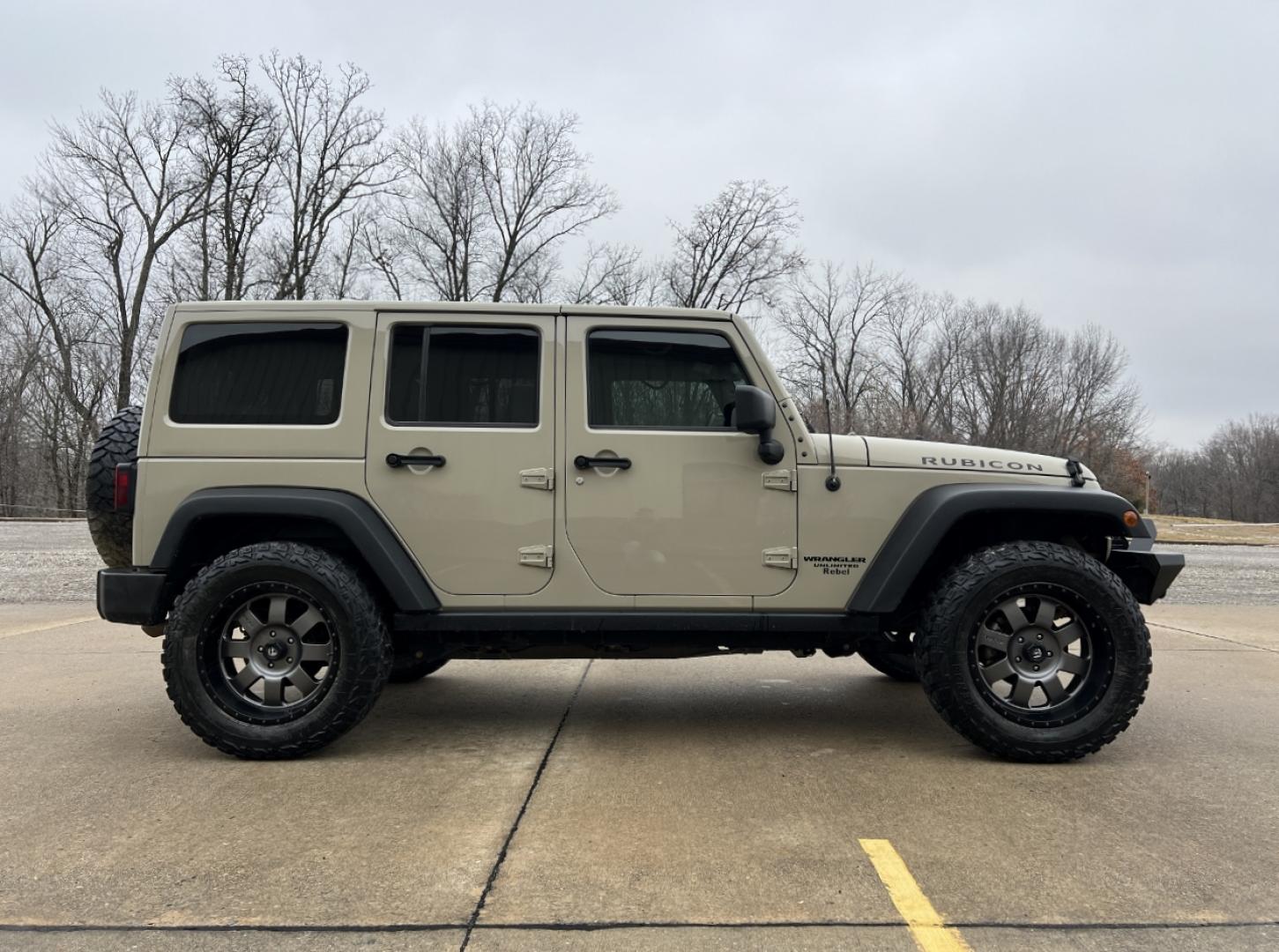 2017 TAN /Tan Leather Jeep Wrangler Unlimited Rubicon 4WD (1C4HJWFG9HL) with an 3.6L V6 engine, Automatic transmission, located at 2990 Old Orchard Rd., Jackson, MO, 63755, 37.354214, -89.612106 - 2017 Jeep Wrangler Unlimited Rubicon Only 76xxx miles 4 Wheel Drive 3.6L V6 Automatic Leather Navigation Heated Seats Bluetooth Cruise Remote Start Power Windows/Locks/Mirrors We have financing available and we accept trades! Fill out a credit application on our website or come by today - Photo#9