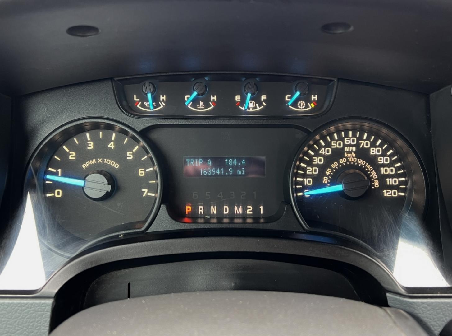 2014 SILVER /Black Cloth FORD F150 STX (1FTFX1EF9EK) with an 5.0L V8 engine, Automatic transmission, located at 2990 Old Orchard Rd., Jackson, MO, 63755, 37.354214, -89.612106 - 2014 Ford F150 STX 163xxx miles 4x4 5.0L V8 Automatic Cruise Power Windows/Locks/Mirrors We have financing available and we accept trades! Fill out a credit application on our website or come by today! If you have any questions, give us a call at (573) 204-7777 or visit our website at firsta - Photo#1
