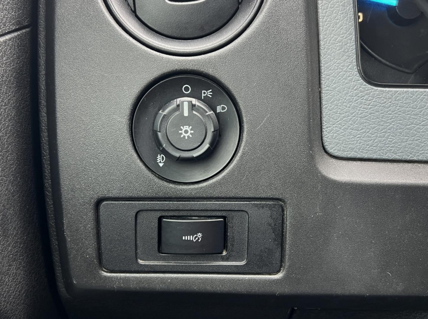 2014 SILVER /Black Cloth FORD F150 STX (1FTFX1EF9EK) with an 5.0L V8 engine, Automatic transmission, located at 2990 Old Orchard Rd., Jackson, MO, 63755, 37.354214, -89.612106 - 2014 Ford F150 STX 163xxx miles 4x4 5.0L V8 Automatic Cruise Power Windows/Locks/Mirrors We have financing available and we accept trades! Fill out a credit application on our website or come by today! If you have any questions, give us a call at (573) 204-7777 or visit our website at firsta - Photo#29