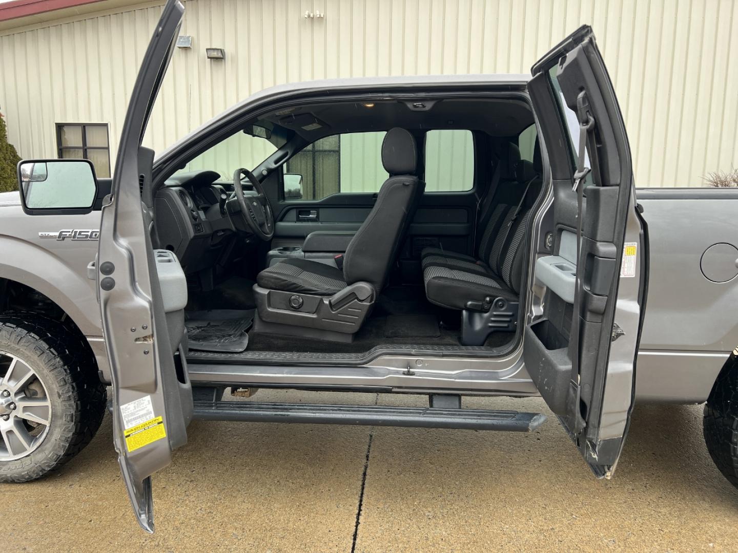 2014 SILVER /Black Cloth FORD F150 STX (1FTFX1EF9EK) with an 5.0L V8 engine, Automatic transmission, located at 2990 Old Orchard Rd., Jackson, MO, 63755, 37.354214, -89.612106 - 2014 Ford F150 STX 163xxx miles 4x4 5.0L V8 Automatic Cruise Power Windows/Locks/Mirrors We have financing available and we accept trades! Fill out a credit application on our website or come by today! If you have any questions, give us a call at (573) 204-7777 or visit our website at firsta - Photo#15