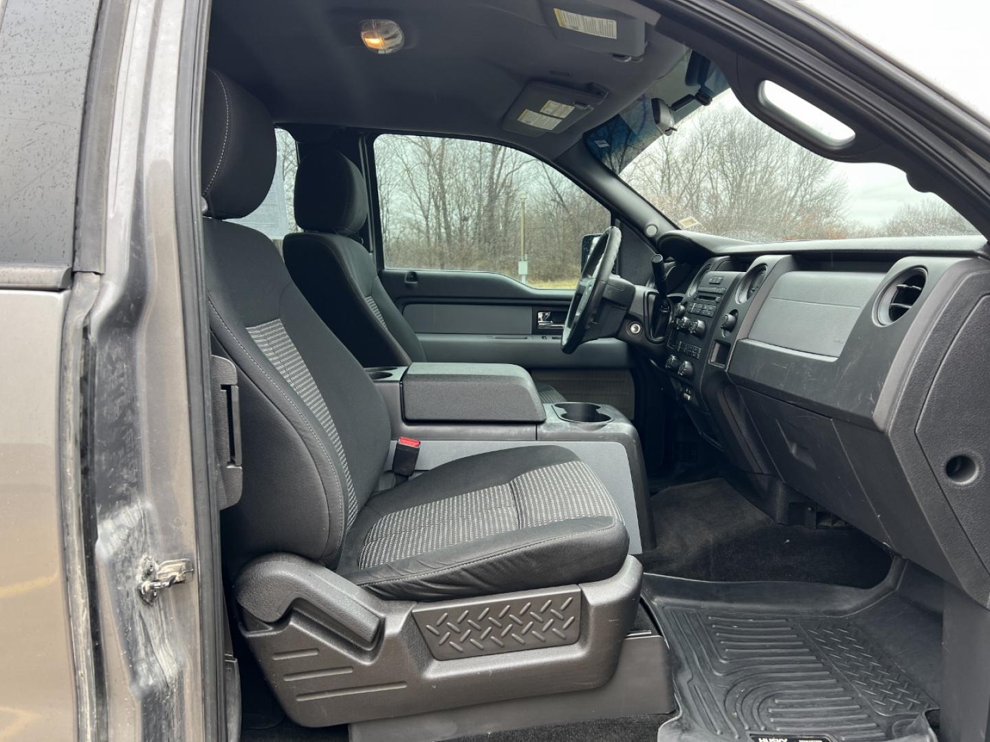 2014 SILVER /Black Cloth FORD F150 STX (1FTFX1EF9EK) with an 5.0L V8 engine, Automatic transmission, located at 2990 Old Orchard Rd., Jackson, MO, 63755, 37.354214, -89.612106 - 2014 Ford F150 STX 163xxx miles 4x4 5.0L V8 Automatic Cruise Power Windows/Locks/Mirrors We have financing available and we accept trades! Fill out a credit application on our website or come by today! If you have any questions, give us a call at (573) 204-7777 or visit our website at firsta - Photo#13