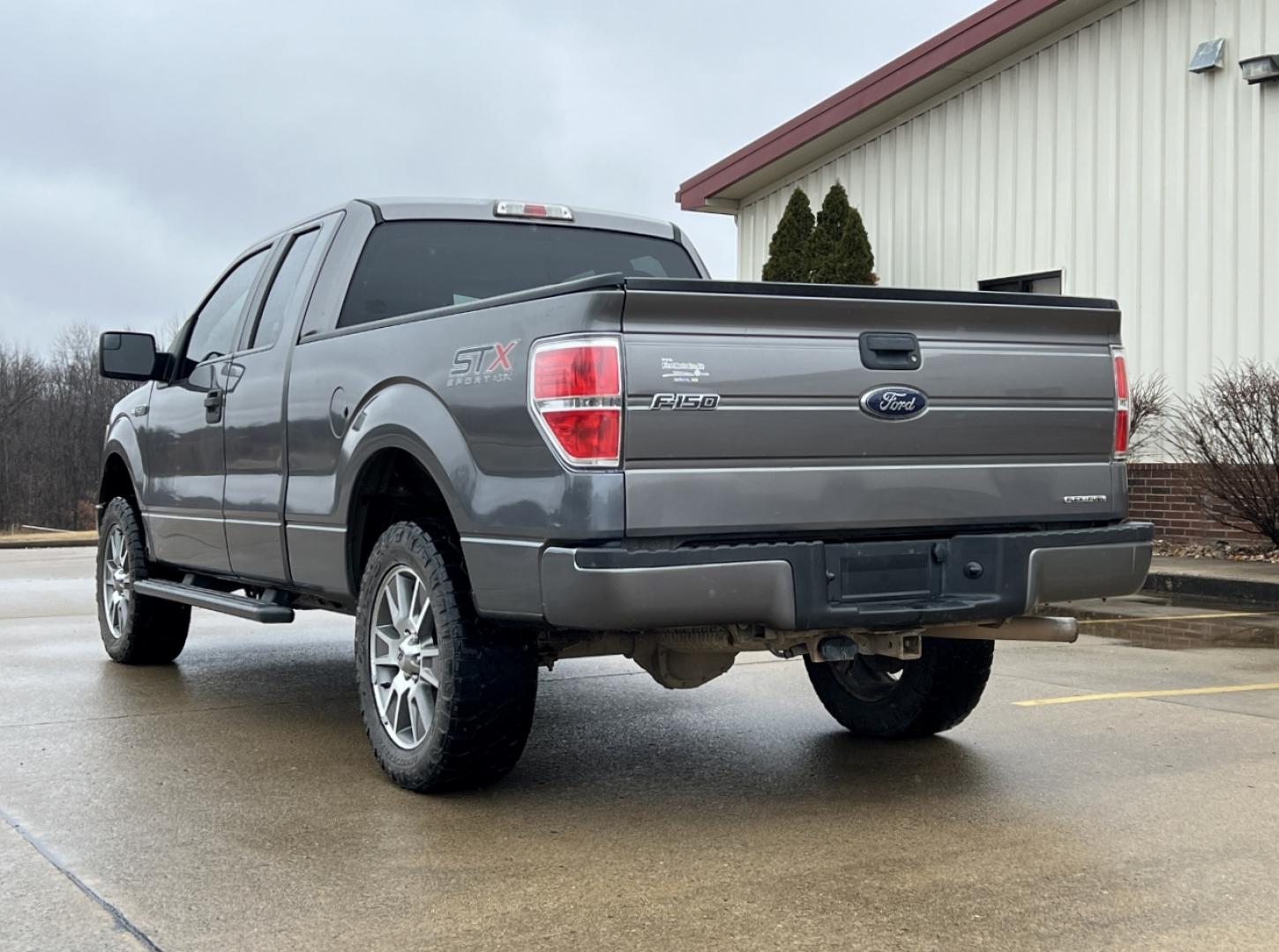 2014 SILVER /Black Cloth FORD F150 STX (1FTFX1EF9EK) with an 5.0L V8 engine, Automatic transmission, located at 2990 Old Orchard Rd., Jackson, MO, 63755, 37.354214, -89.612106 - 2014 Ford F150 STX 163xxx miles 4x4 5.0L V8 Automatic Cruise Power Windows/Locks/Mirrors We have financing available and we accept trades! Fill out a credit application on our website or come by today! If you have any questions, give us a call at (573) 204-7777 or visit our website at firsta - Photo#7