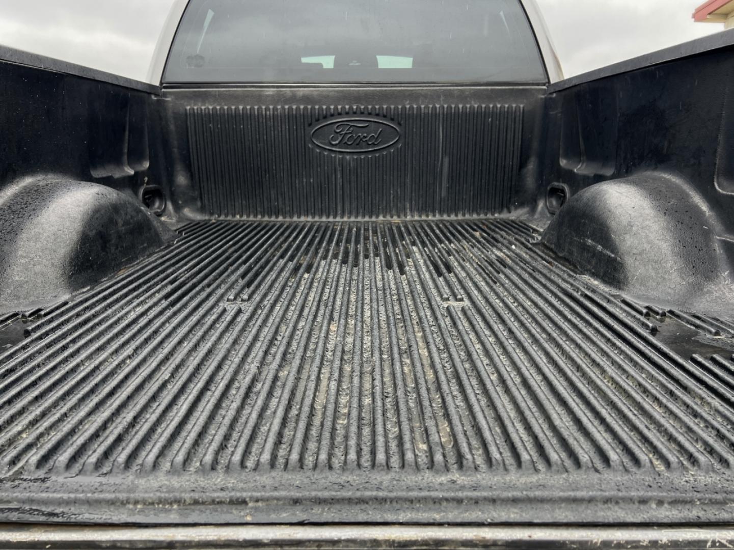2014 SILVER /Black Cloth FORD F150 STX (1FTFX1EF9EK) with an 5.0L V8 engine, Automatic transmission, located at 2990 Old Orchard Rd., Jackson, MO, 63755, 37.354214, -89.612106 - 2014 Ford F150 STX 163xxx miles 4x4 5.0L V8 Automatic Cruise Power Windows/Locks/Mirrors We have financing available and we accept trades! Fill out a credit application on our website or come by today! If you have any questions, give us a call at (573) 204-7777 or visit our website at firsta - Photo#19
