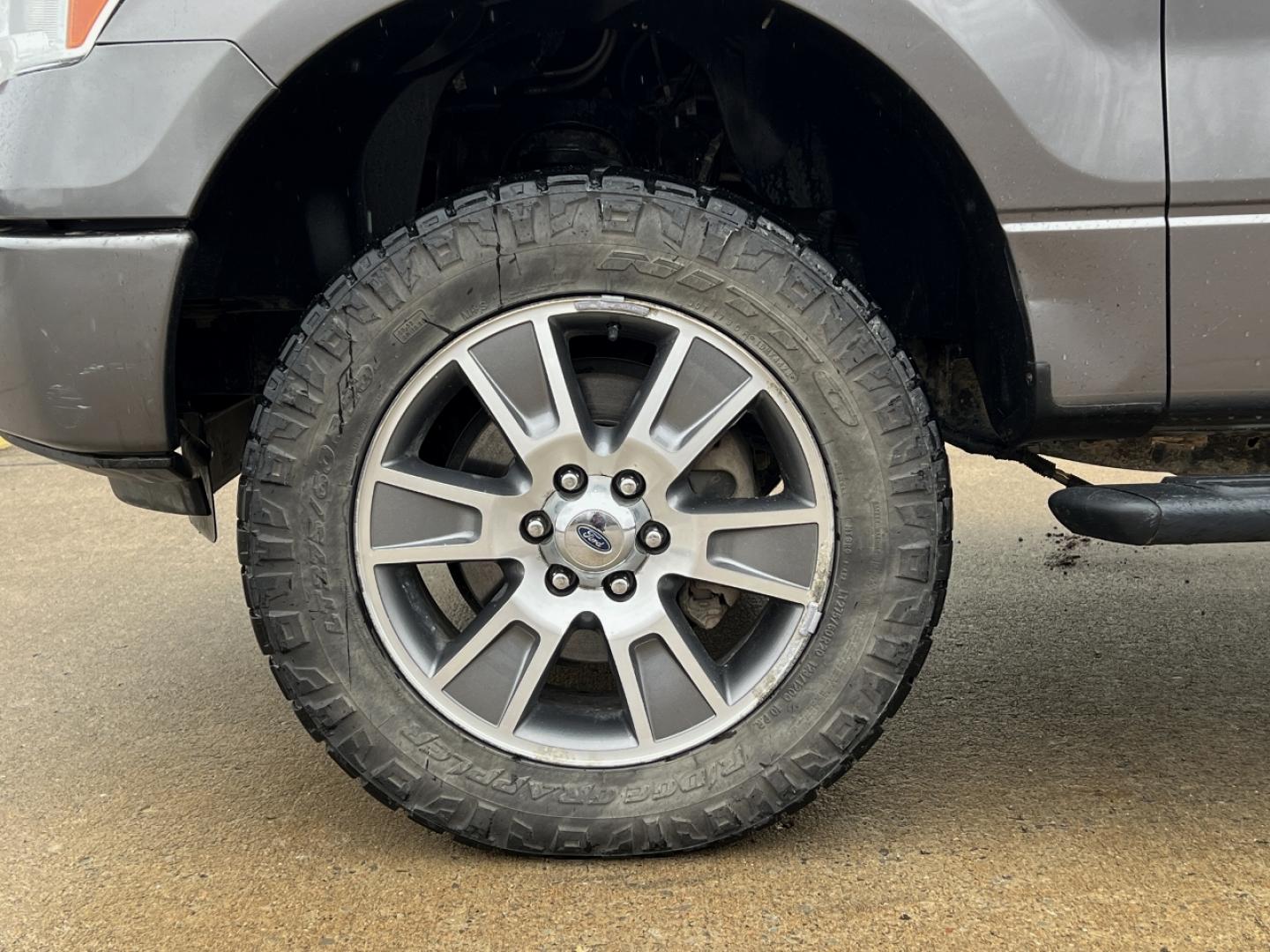2014 SILVER /Black Cloth FORD F150 STX (1FTFX1EF9EK) with an 5.0L V8 engine, Automatic transmission, located at 2990 Old Orchard Rd., Jackson, MO, 63755, 37.354214, -89.612106 - 2014 Ford F150 STX 163xxx miles 4x4 5.0L V8 Automatic Cruise Power Windows/Locks/Mirrors We have financing available and we accept trades! Fill out a credit application on our website or come by today! If you have any questions, give us a call at (573) 204-7777 or visit our website at firsta - Photo#32