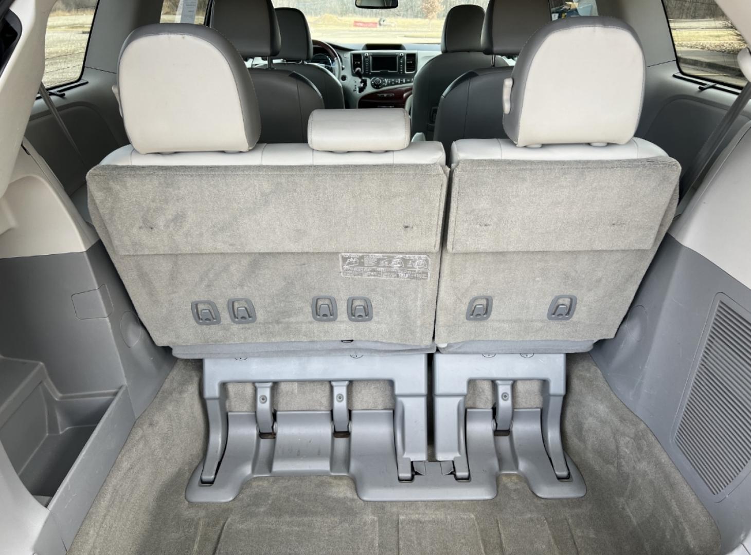 2013 WHITE /Gray Leather Toyota Sienna LIMITED FWD (5TDYK3DC0DS) with an 3.5L V6 engine, Automatic transmission, located at 2990 Old Orchard Rd., Jackson, MO, 63755, 37.354214, -89.612106 - 2013 Toyota Sienna Limited 247xxx miles Front Wheel Drive 3.5L V6 Automatic Leather 3rd Row Navigation Rear Entertainment Backup Camera Power/Heated Seats Bluetooth Cruise Power Windows/Locks/Mirrors We have financing available and we accept trades! Fill out a credit application on our - Photo#23