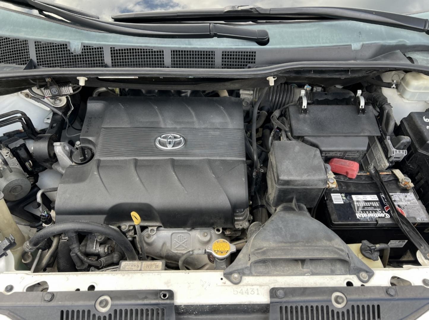 2013 WHITE /Gray Leather Toyota Sienna LIMITED FWD (5TDYK3DC0DS) with an 3.5L V6 engine, Automatic transmission, located at 2990 Old Orchard Rd., Jackson, MO, 63755, 37.354214, -89.612106 - 2013 Toyota Sienna Limited 247xxx miles Front Wheel Drive 3.5L V6 Automatic Leather 3rd Row Navigation Rear Entertainment Backup Camera Power/Heated Seats Bluetooth Cruise Power Windows/Locks/Mirrors We have financing available and we accept trades! Fill out a credit application on our - Photo#40