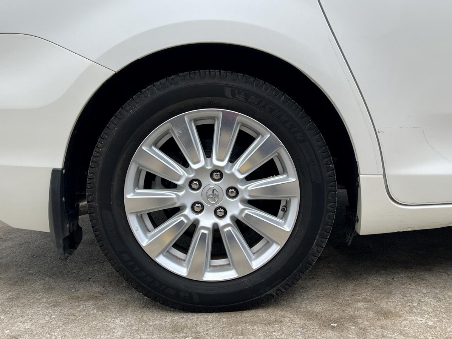 2013 WHITE /Gray Leather Toyota Sienna LIMITED FWD (5TDYK3DC0DS) with an 3.5L V6 engine, Automatic transmission, located at 2990 Old Orchard Rd., Jackson, MO, 63755, 37.354214, -89.612106 - 2013 Toyota Sienna Limited 247xxx miles Front Wheel Drive 3.5L V6 Automatic Leather 3rd Row Navigation Rear Entertainment Backup Camera Power/Heated Seats Bluetooth Cruise Power Windows/Locks/Mirrors We have financing available and we accept trades! Fill out a credit application on our - Photo#44