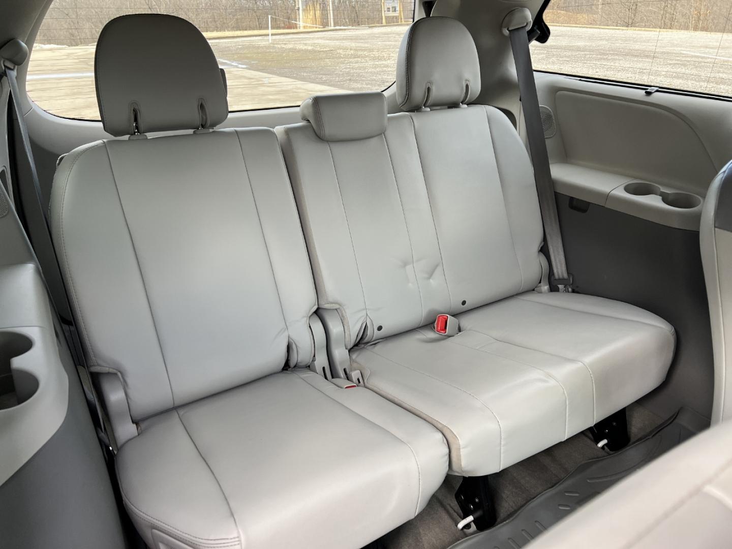 2013 WHITE /Gray Leather Toyota Sienna LIMITED FWD (5TDYK3DC0DS) with an 3.5L V6 engine, Automatic transmission, located at 2990 Old Orchard Rd., Jackson, MO, 63755, 37.354214, -89.612106 - 2013 Toyota Sienna Limited 247xxx miles Front Wheel Drive 3.5L V6 Automatic Leather 3rd Row Navigation Rear Entertainment Backup Camera Power/Heated Seats Bluetooth Cruise Power Windows/Locks/Mirrors We have financing available and we accept trades! Fill out a credit application on our - Photo#21