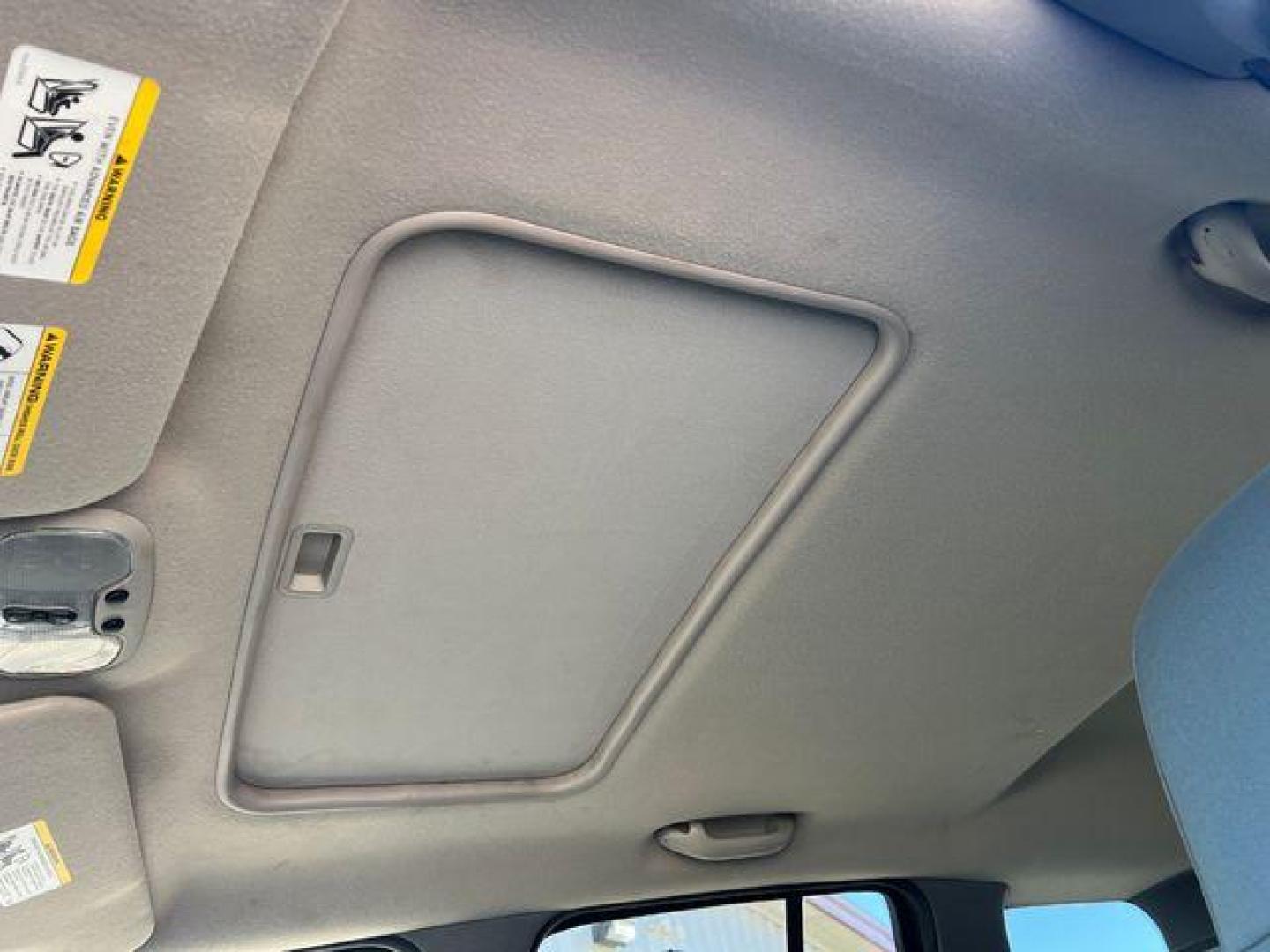 2005 BLACK /Gray Cloth JEEP LIBERTY RENEGADE (1J4GL38K55W) with an 3.7L V6 engine, Automatic transmission, located at 506 S. Kingshighway, Cape Girardeau, MO, 63703, 37.294994, -89.556206 - Photo#3