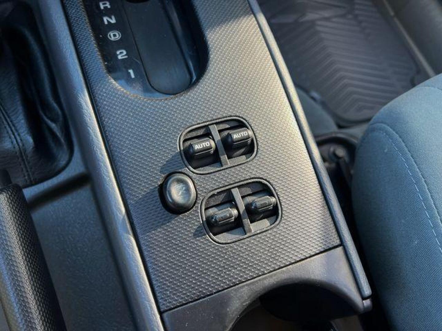 2005 BLACK /Gray Cloth JEEP LIBERTY RENEGADE (1J4GL38K55W) with an 3.7L V6 engine, Automatic transmission, located at 506 S. Kingshighway, Cape Girardeau, MO, 63703, 37.294994, -89.556206 - Photo#23