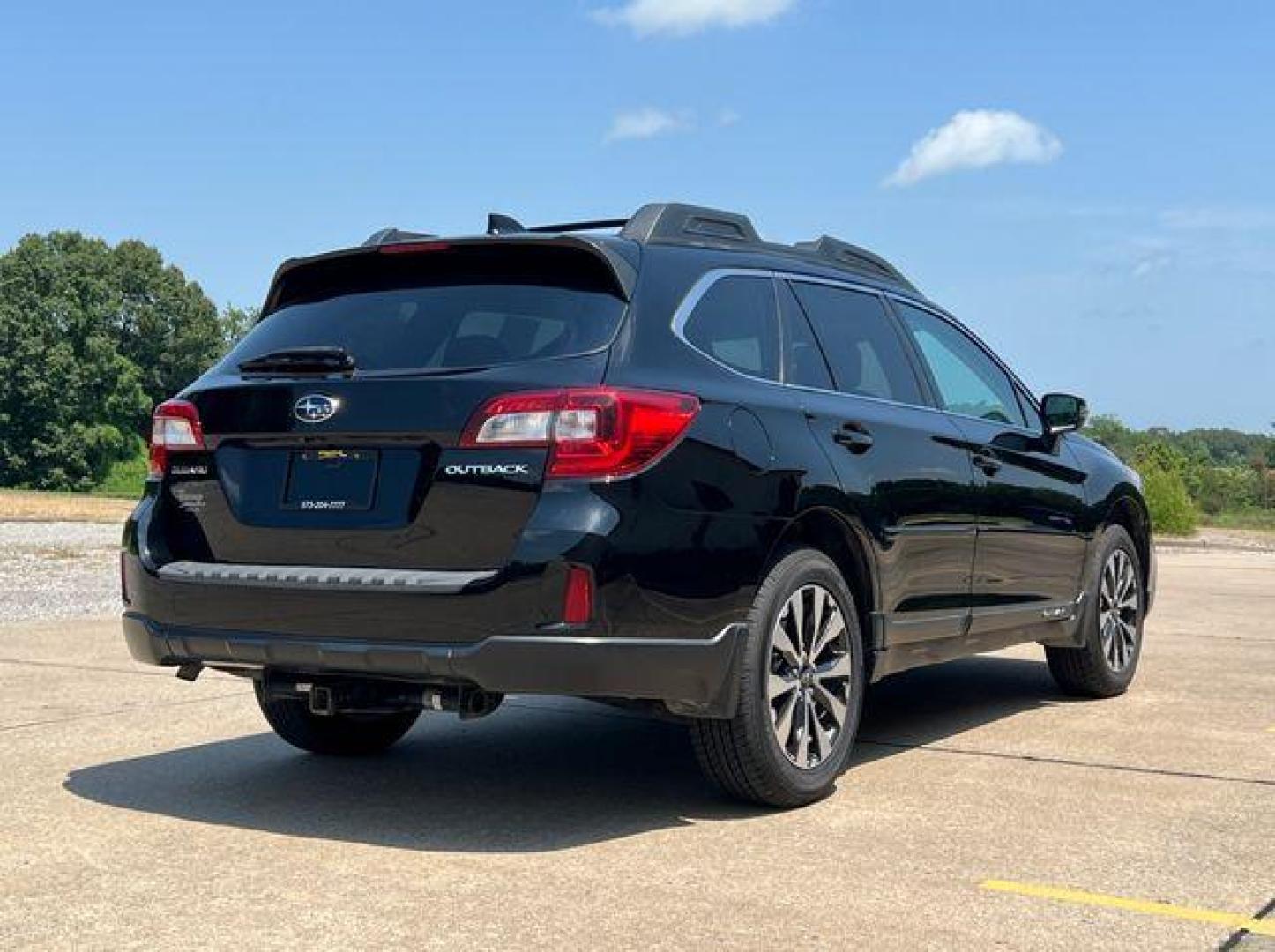 2016 BLACK /Black Leather SUBARU OUTBACK 2.5I LIMITED (4S4BSBNC3G3) with an 2.5L 4 Cyl. engine, Continuously Variable transmission, located at 2990 Old Orchard Rd., Jackson, MO, 63755, 37.354214, -89.612106 - 2016 Subaru Outback Limited 1-Owner 147xxx miles All Wheel Drive 2.5L 4 Cyl. Automatic Leather Navigation Backup Camera Sunroof Power/Heated Seats Heated Rear Seats Bluetooth Cruise Power Windows/Locks/Mirrors We have financing available and we accept trades! Fill out a credit applica - Photo#11