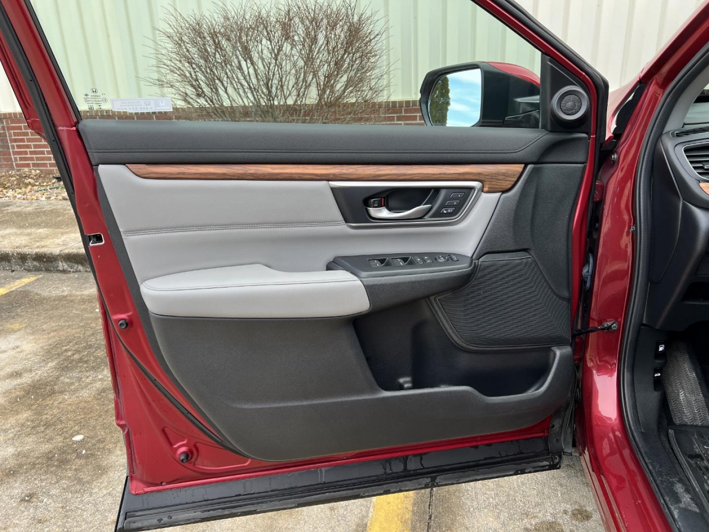 2021 RED /Gray Leather HONDA CR-V EX-L (7FART6H86ME) with an 2.0L 4 Cyl. Hybrid engine, Continuously Variable transmission, located at 2990 Old Orchard Rd., Jackson, MO, 63755, 37.354214, -89.612106 - 2021 Honda CR-V HYBRID EX-L Local 1-Owner 90xxx miles All Wheel Drive 2.0L 4 Cyl. Hybrid Automatic Leather Power/Heated Seats Heated Steering Wheel Backup Camera Sunroof Bluetooth Remote Start Cruise Power Windows/Locks/Mirrors We have financing available and we accept trades! Fill ou - Photo#14