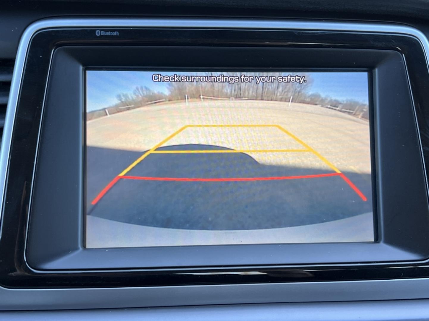 2019 WHITE /Black Cloth HYUNDAI SONATA SE (5NPE24AF4KH) with an 2.4L 4 Cyl. engine, Automatic transmission, located at 2990 Old Orchard Rd., Jackson, MO, 63755, 37.354214, -89.612106 - 2019 Hyundai Sonata SE 111xxx miles Front Wheel Drive 2.4L 4 Cyl. Automatic Backup Camera Bluetooth Cruise Power Windows/Locks/Mirrors We have financing available and we accept trades! Fill out a credit application on our website or come by today! If you have any questions, give us a call - Photo#2