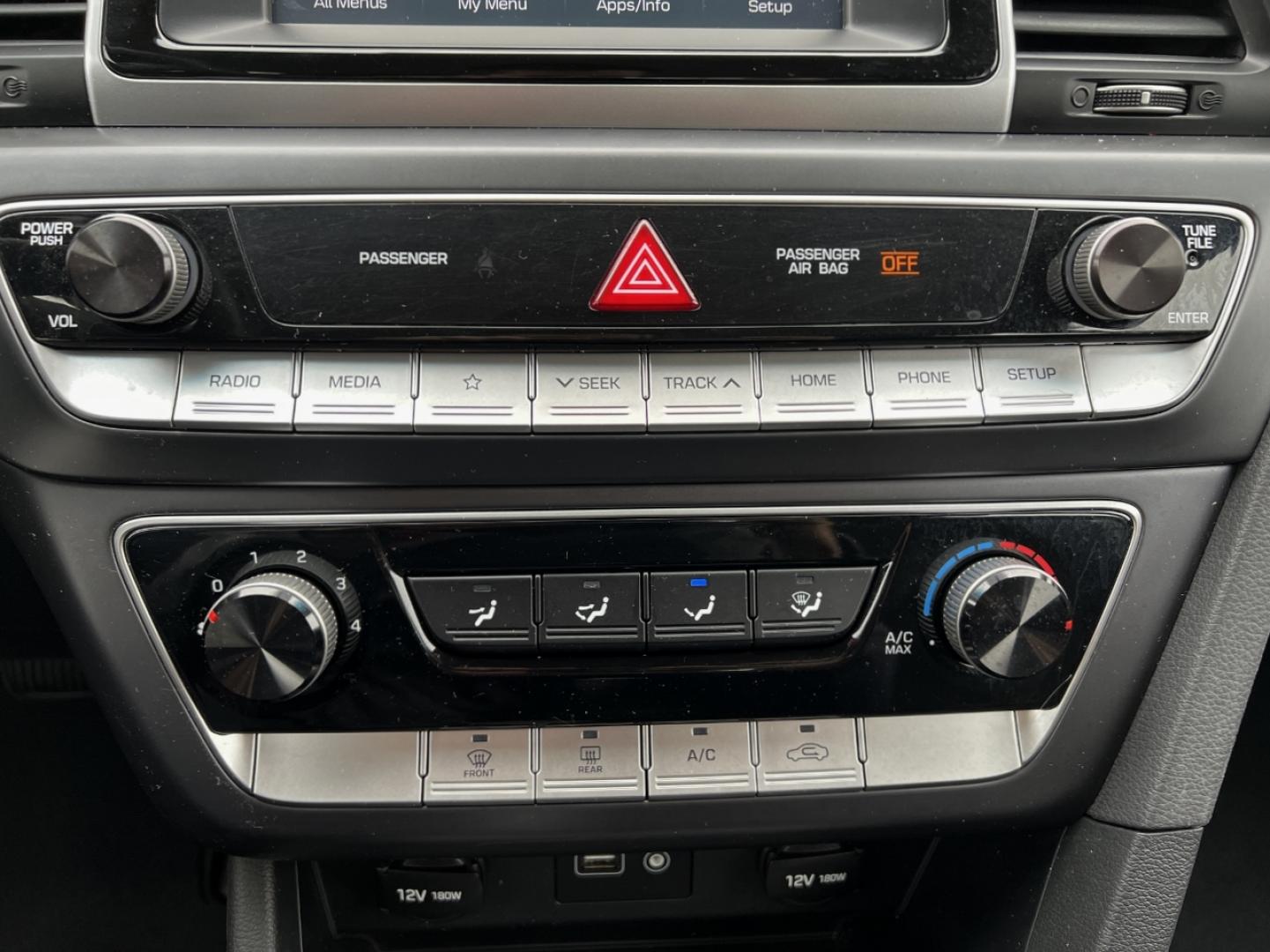 2019 WHITE /Black Cloth HYUNDAI SONATA SE (5NPE24AF3KH) with an 2.4L 4 Cyl. engine, Automatic transmission, located at 2990 Old Orchard Rd., Jackson, MO, 63755, 37.354214, -89.612106 - 2019 Hyundai Sonata SE 77xxx miles Front Wheel Drive 2.4L 4 Cyl. Automatic Backup Camera Bluetooth Cruise Power Windows/Locks/Mirrors We have financing available and we accept trades! Fill out a credit application on our website or come by today! If you have any questions, give us a call a - Photo#23