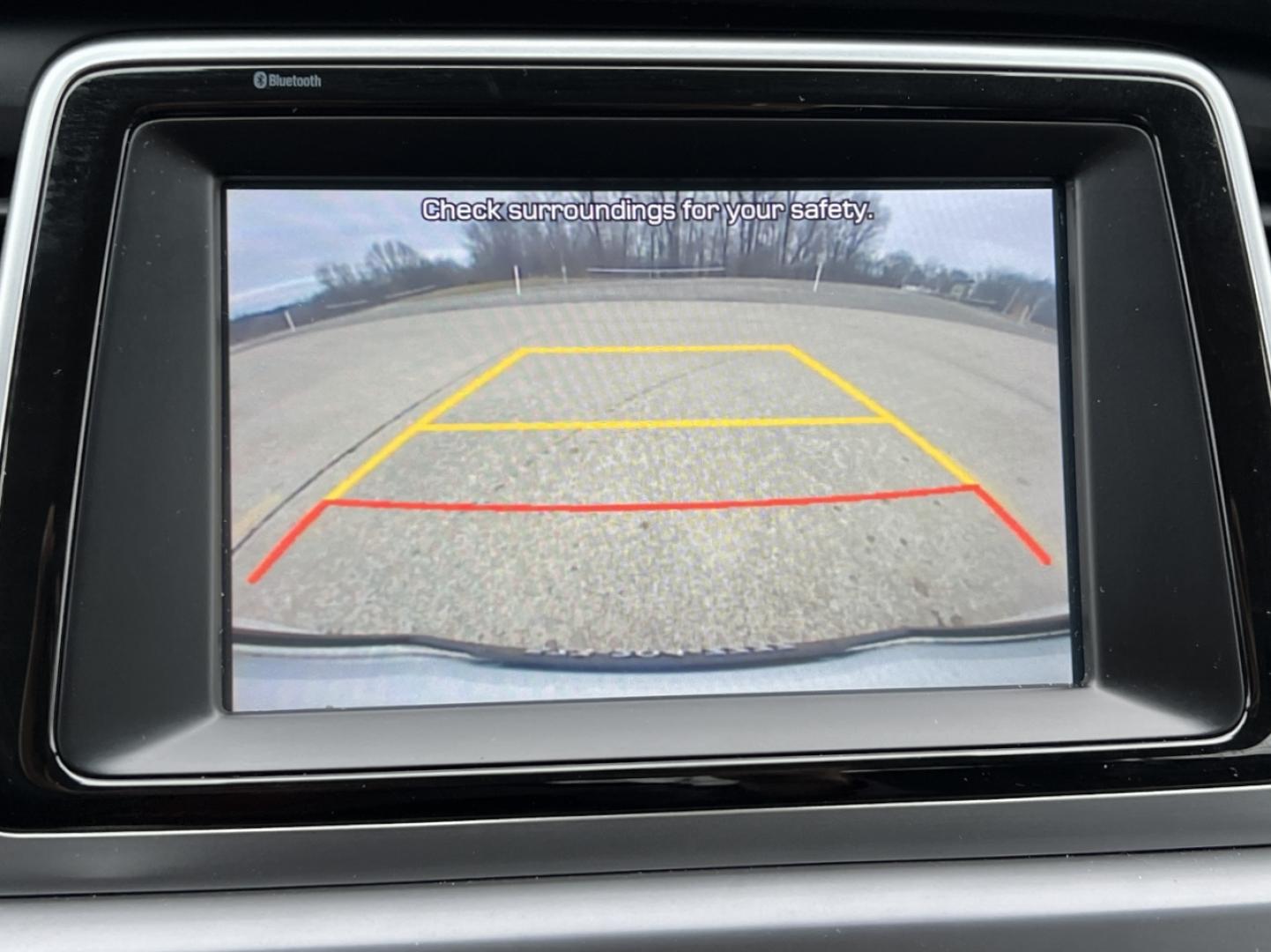 2019 WHITE /Black Cloth HYUNDAI SONATA SE (5NPE24AF3KH) with an 2.4L 4 Cyl. engine, Automatic transmission, located at 2990 Old Orchard Rd., Jackson, MO, 63755, 37.354214, -89.612106 - 2019 Hyundai Sonata SE 77xxx miles Front Wheel Drive 2.4L 4 Cyl. Automatic Backup Camera Bluetooth Cruise Power Windows/Locks/Mirrors We have financing available and we accept trades! Fill out a credit application on our website or come by today! If you have any questions, give us a call a - Photo#2