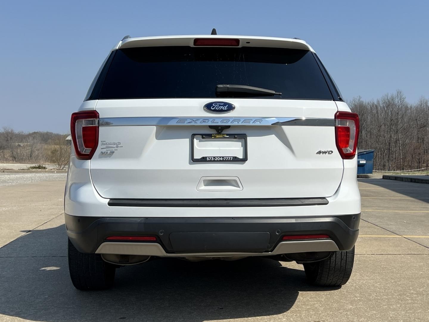 2019 WHITE /Black Cloth FORD EXPLORER XLT (1FM5K8D83KG) with an 3.5L V6 engine, Automatic transmission, located at 2990 Old Orchard Rd., Jackson, MO, 63755, 37.354214, -89.612106 - 2019 Ford Explorer XLT 116xxx miles 4 Wheel Drive 3.5L V6 Automatic 3rd Row Backup Camera Power Seats Bluetooth Cruise Power Windows/Locks/Mirrors We have financing available and we accept trades! Fill out a credit application on our website or come by today! If you have any questions, g - Photo#9