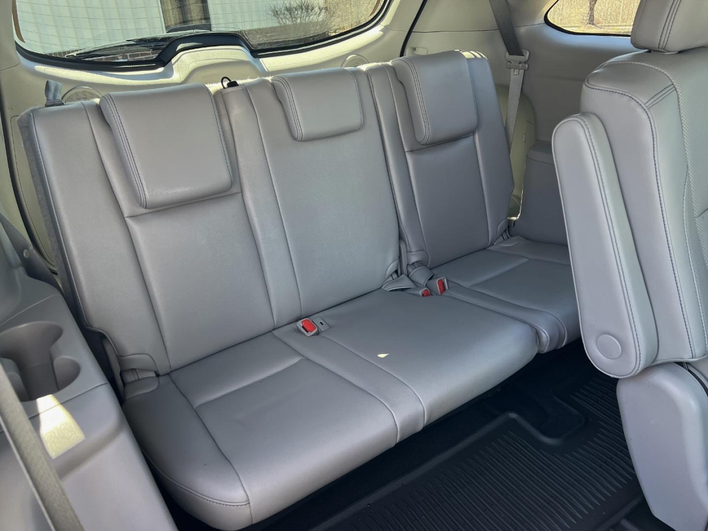 2016 WHITE /Tan Leather TOYOTA HIGHLANDER LIMITED (5TDDKRFH5GS) with an 3.5L V6 engine, Automatic transmission, located at 2990 Old Orchard Rd., Jackson, MO, 63755, 37.354214, -89.612106 - 2016 Toyota Highlander Limited Local 1-Owner 101xxx miles All Wheel Drive 3.5L V6 Automatic Leather 3rd Row Navigation Power/Heated/Cooled Seats Backup Camera Sunroof Bluetooth Cruise Power Windows/Locks/Mirrors We have financing available and we accept trades! Fill out a credit appli - Photo#20