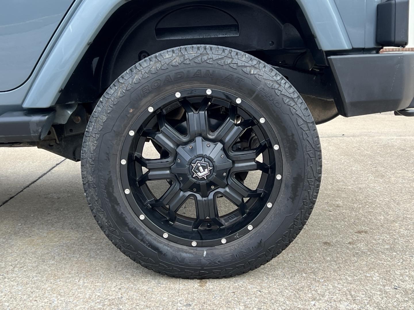 2015 GRAY /Black Cloth JEEP WRANGLER UNLIMI SAHARA (1C4HJWEG7FL) with an 3.6L V6 engine, Automatic transmission, located at 2990 Old Orchard Rd., Jackson, MO, 63755, 37.354214, -89.612106 - 2015 Jeep Wrangler Unlimited Sahara 114xxx miles 4 Wheel Drive 3.6L V6 Automatic Navigation Heated Seats 20" Wheels Bluetooth Cruise Power Windows/Locks/Mirrors We have financing available and we accept trades! Fill out a credit application on our website or come by today! If you have an - Photo#30