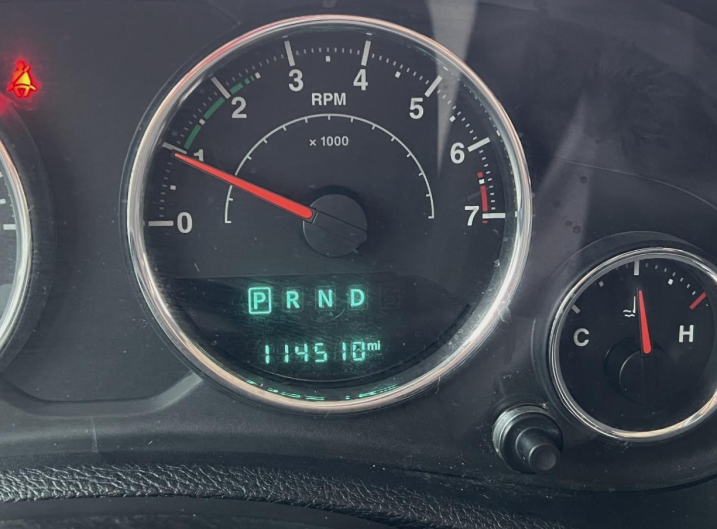 2015 GRAY /Black Cloth JEEP WRANGLER UNLIMI SAHARA (1C4HJWEG7FL) with an 3.6L V6 engine, Automatic transmission, located at 2990 Old Orchard Rd., Jackson, MO, 63755, 37.354214, -89.612106 - 2015 Jeep Wrangler Unlimited Sahara 114xxx miles 4 Wheel Drive 3.6L V6 Automatic Navigation Heated Seats 20" Wheels Bluetooth Cruise Power Windows/Locks/Mirrors We have financing available and we accept trades! Fill out a credit application on our website or come by today! If you have an - Photo#20