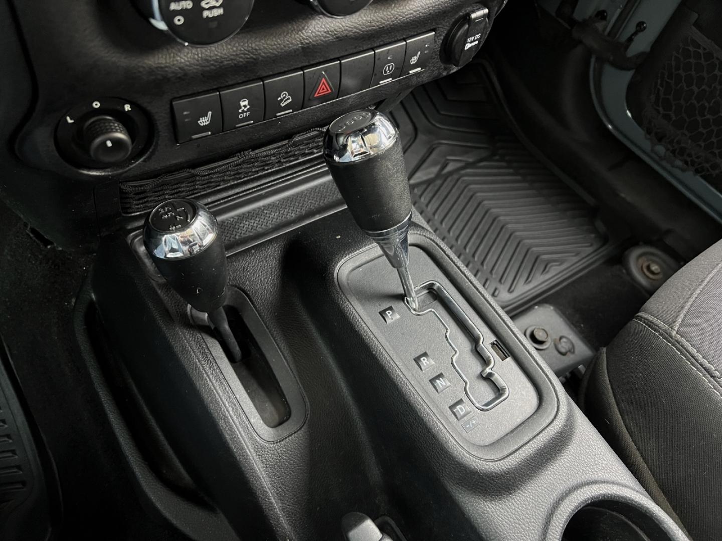 2015 GRAY /Black Cloth JEEP WRANGLER UNLIMI SAHARA (1C4HJWEG7FL) with an 3.6L V6 engine, Automatic transmission, located at 2990 Old Orchard Rd., Jackson, MO, 63755, 37.354214, -89.612106 - 2015 Jeep Wrangler Unlimited Sahara 114xxx miles 4 Wheel Drive 3.6L V6 Automatic Navigation Heated Seats 20" Wheels Bluetooth Cruise Power Windows/Locks/Mirrors We have financing available and we accept trades! Fill out a credit application on our website or come by today! If you have an - Photo#2
