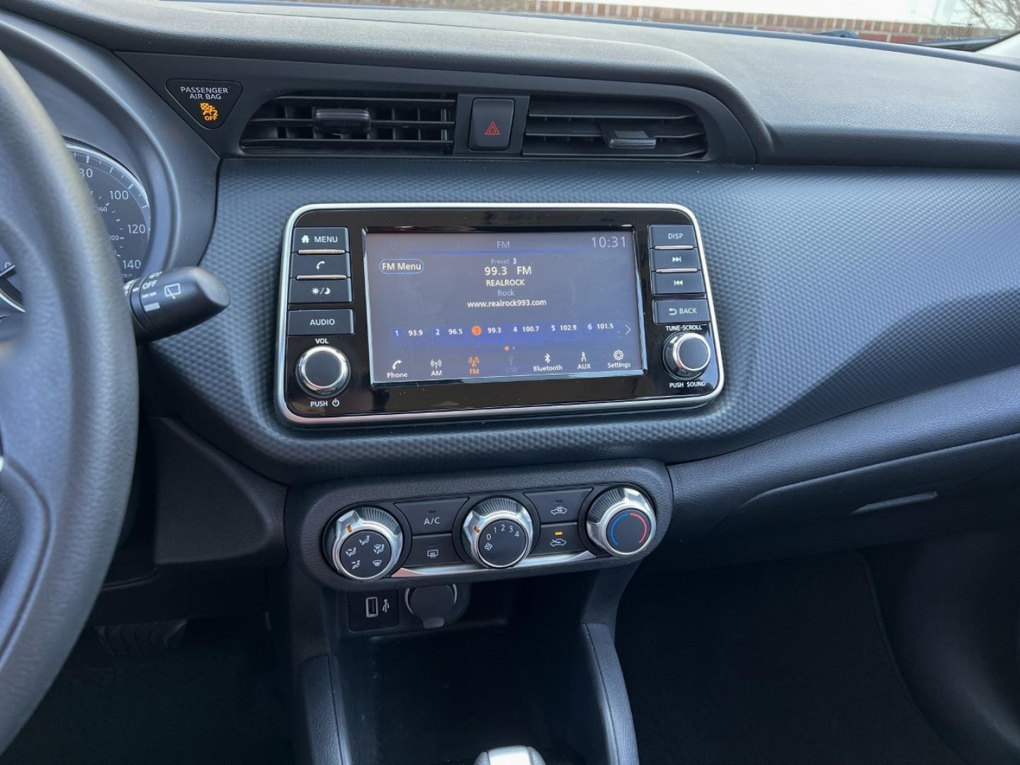 2021 WHITE /Black Cloth NISSAN KICKS S (3N1CP5BV2ML) with an 1.6L 4 Cyl. engine, Continuously Variable transmission, located at 506 S. Kingshighway, Cape Girardeau, MO, 63703, 37.294994, -89.556206 - 2021 Nissan Kicks S 1-Owner 146xxx miles Front Wheel Drive 1.6L 4 Cyl. Automatic Backup Camera Bluetooth Cruise Power Windows/Locks/Mirrors We have financing available and we accept trades! Fill out a credit application on our website or come by today! If you have any questions, give us a - Photo#21