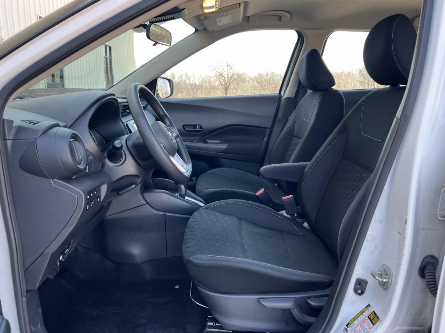 2021 WHITE /Black Cloth NISSAN KICKS S (3N1CP5BV2ML) with an 1.6L 4 Cyl. engine, Continuously Variable transmission, located at 506 S. Kingshighway, Cape Girardeau, MO, 63703, 37.294994, -89.556206 - 2021 Nissan Kicks S 1-Owner 146xxx miles Front Wheel Drive 1.6L 4 Cyl. Automatic Backup Camera Bluetooth Cruise Power Windows/Locks/Mirrors We have financing available and we accept trades! Fill out a credit application on our website or come by today! If you have any questions, give us a - Photo#11